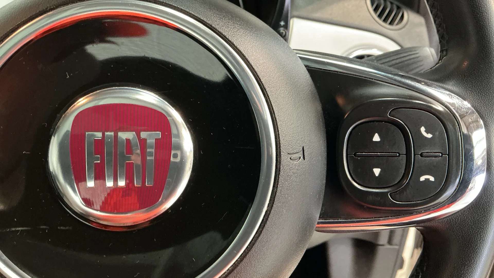 2020 FIAT 500 2020 FIAT 500