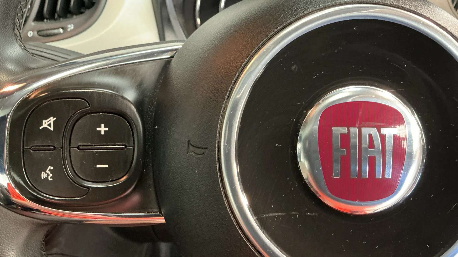 2020 FIAT 500 2020 FIAT 500