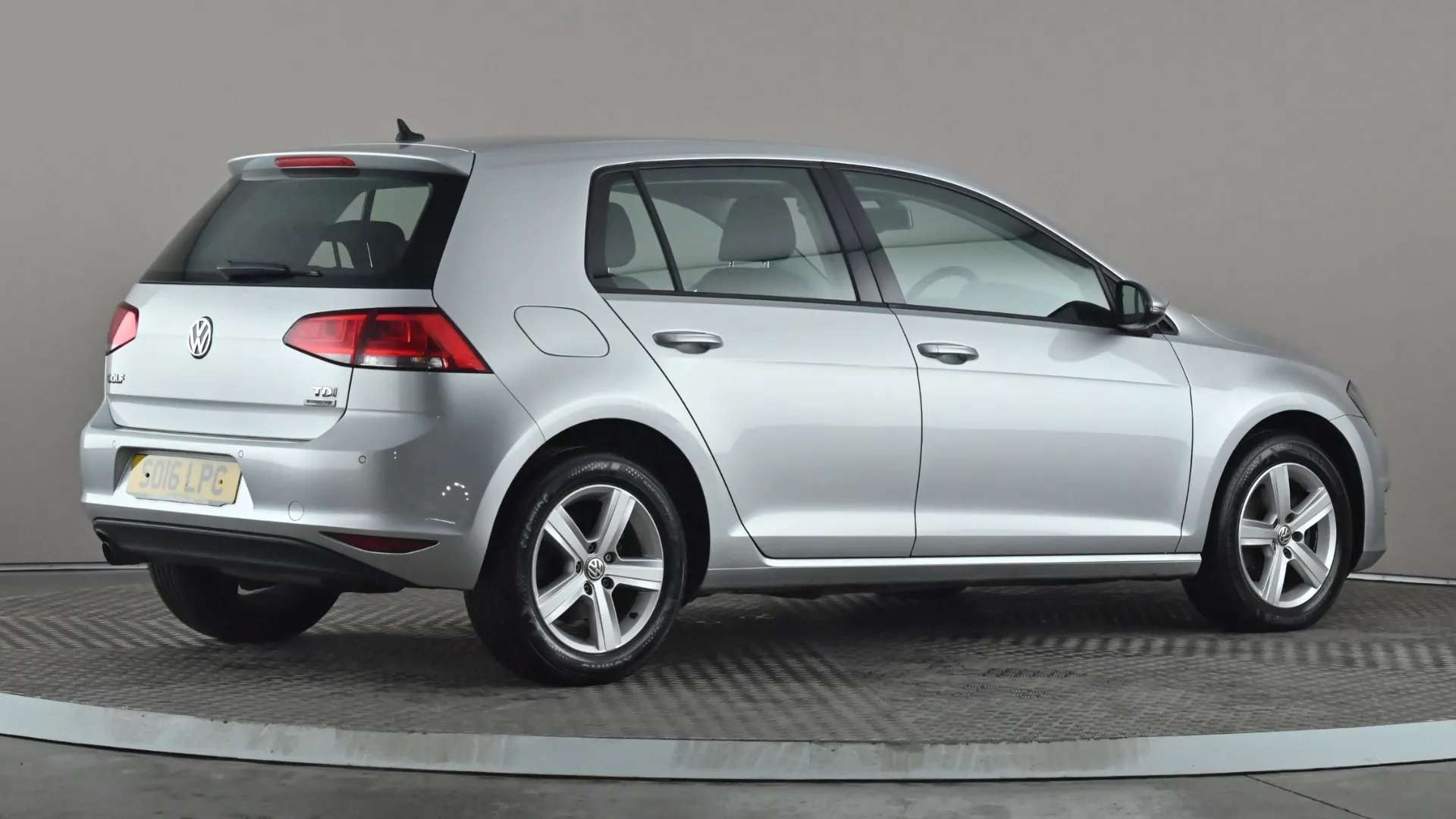 2016 VOLKSWAGEN GOLF 2016 VOLKSWAGEN GOLF