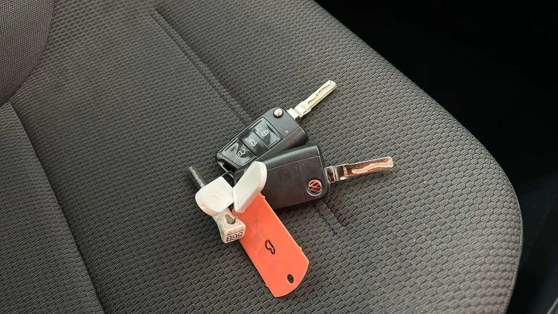 2016 VOLKSWAGEN GOLF 2016 VOLKSWAGEN GOLF