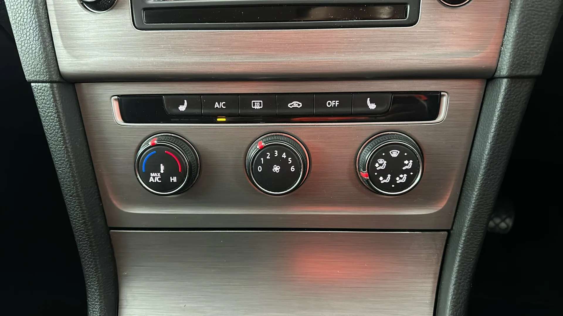 2016 VOLKSWAGEN GOLF 2016 VOLKSWAGEN GOLF