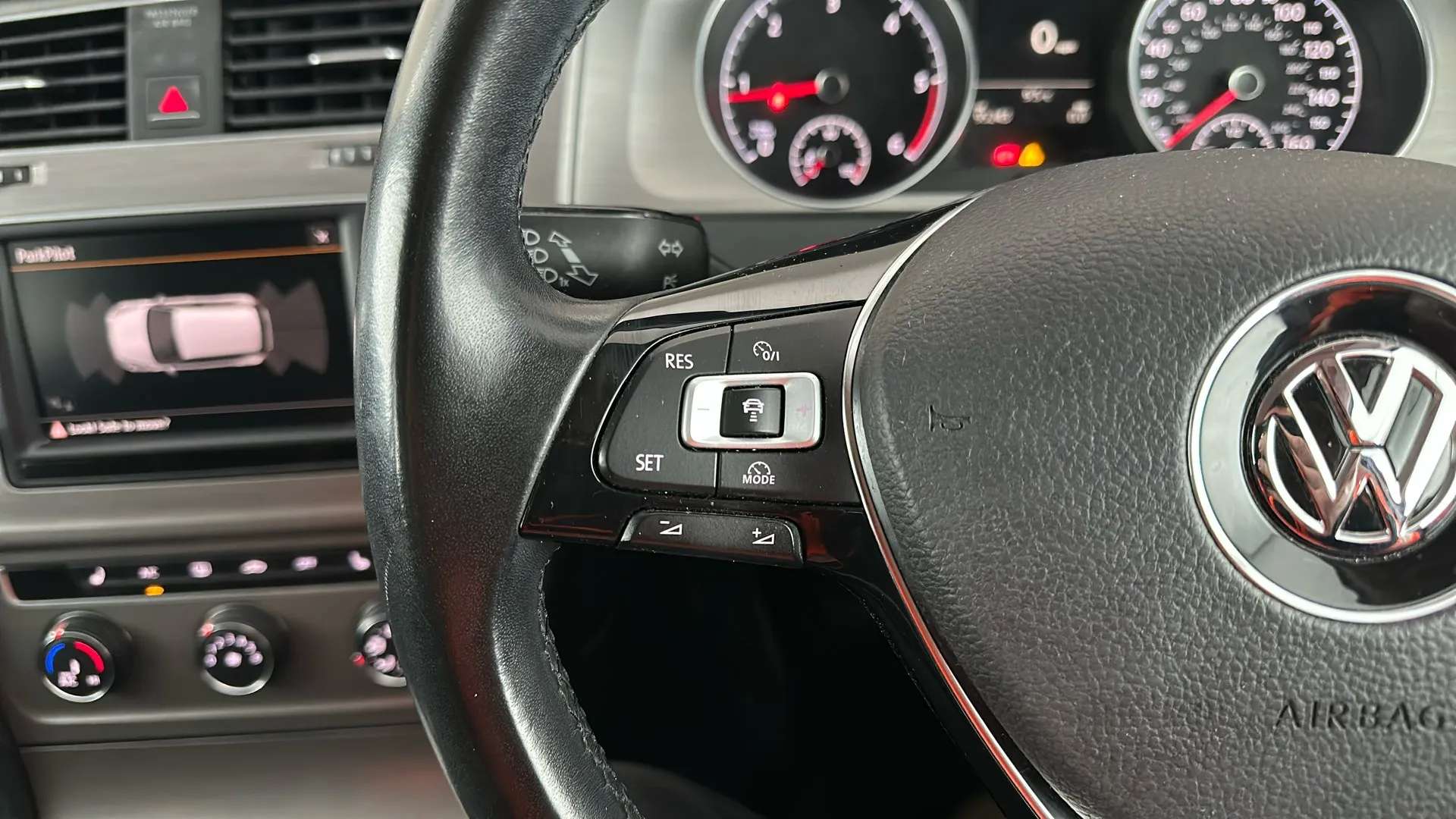 2016 VOLKSWAGEN GOLF 2016 VOLKSWAGEN GOLF