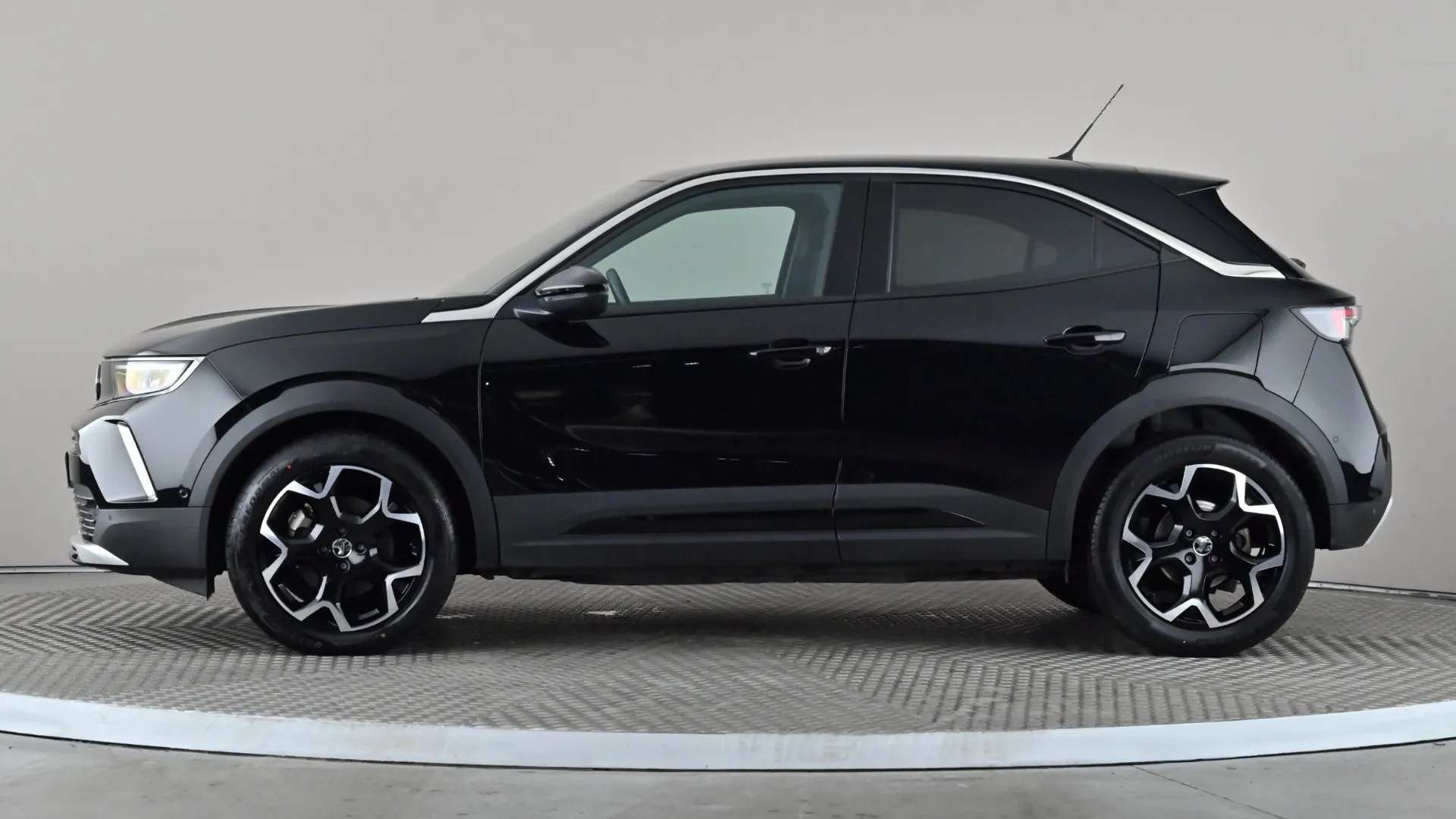 A 2022 VAUXHALL MOKKA 100kW Ultimate 50kWh Auto A 2022 VAUXHALL MOKKA 100kW Ultimate 50kWh Auto