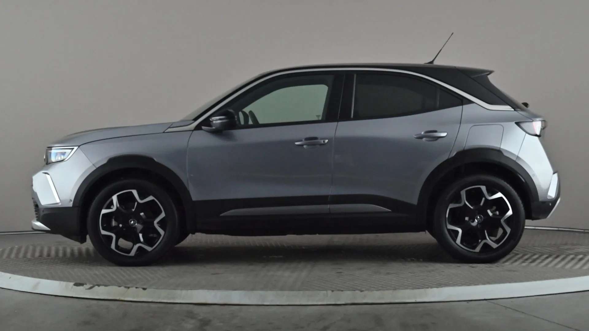 A 2022 VAUXHALL MOKKA 100kW Ultimate 50kWh Auto A 2022 VAUXHALL MOKKA 100kW Ultimate 50kWh Auto