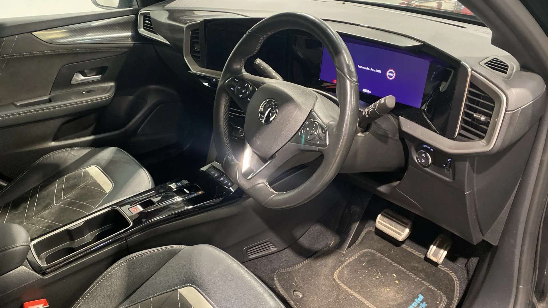 A 2023 VAUXHALL MOKKA 100kW Ultimate 50kWh Auto A 2023 VAUXHALL MOKKA 100kW Ultimate 50kWh Auto