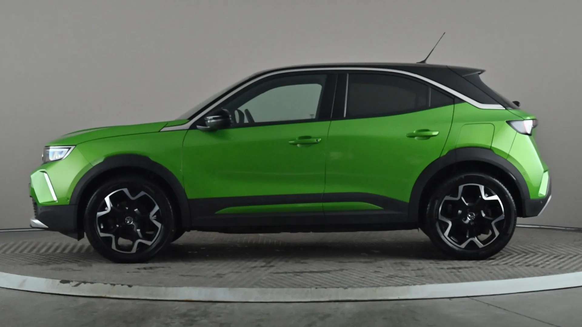 A 2022 VAUXHALL MOKKA 100kW Ultimate 50kWh Auto A 2022 VAUXHALL MOKKA 100kW Ultimate 50kWh Auto