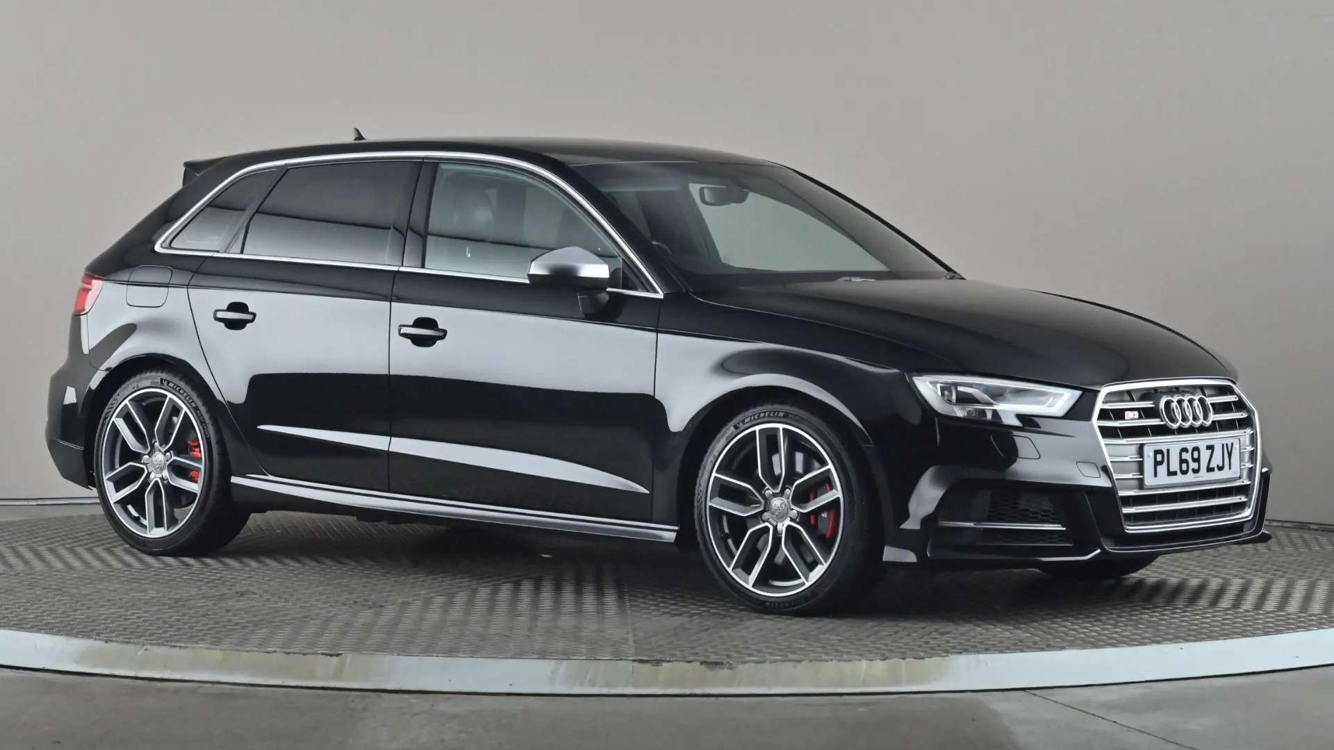 A 2019 AUDI A3 S3 TFSI 300 Quattro S Tronic A 2019 AUDI A3 S3 TFSI 300 Quattro S Tronic