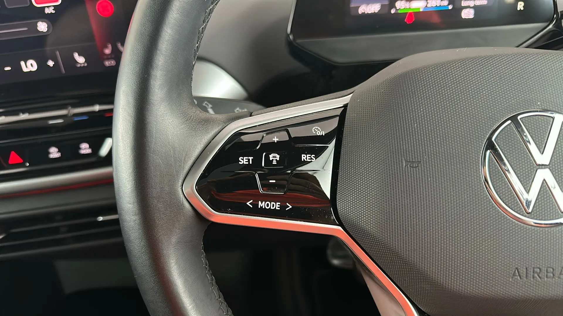 2023 VOLKSWAGEN ID.4 2023 VOLKSWAGEN ID.4