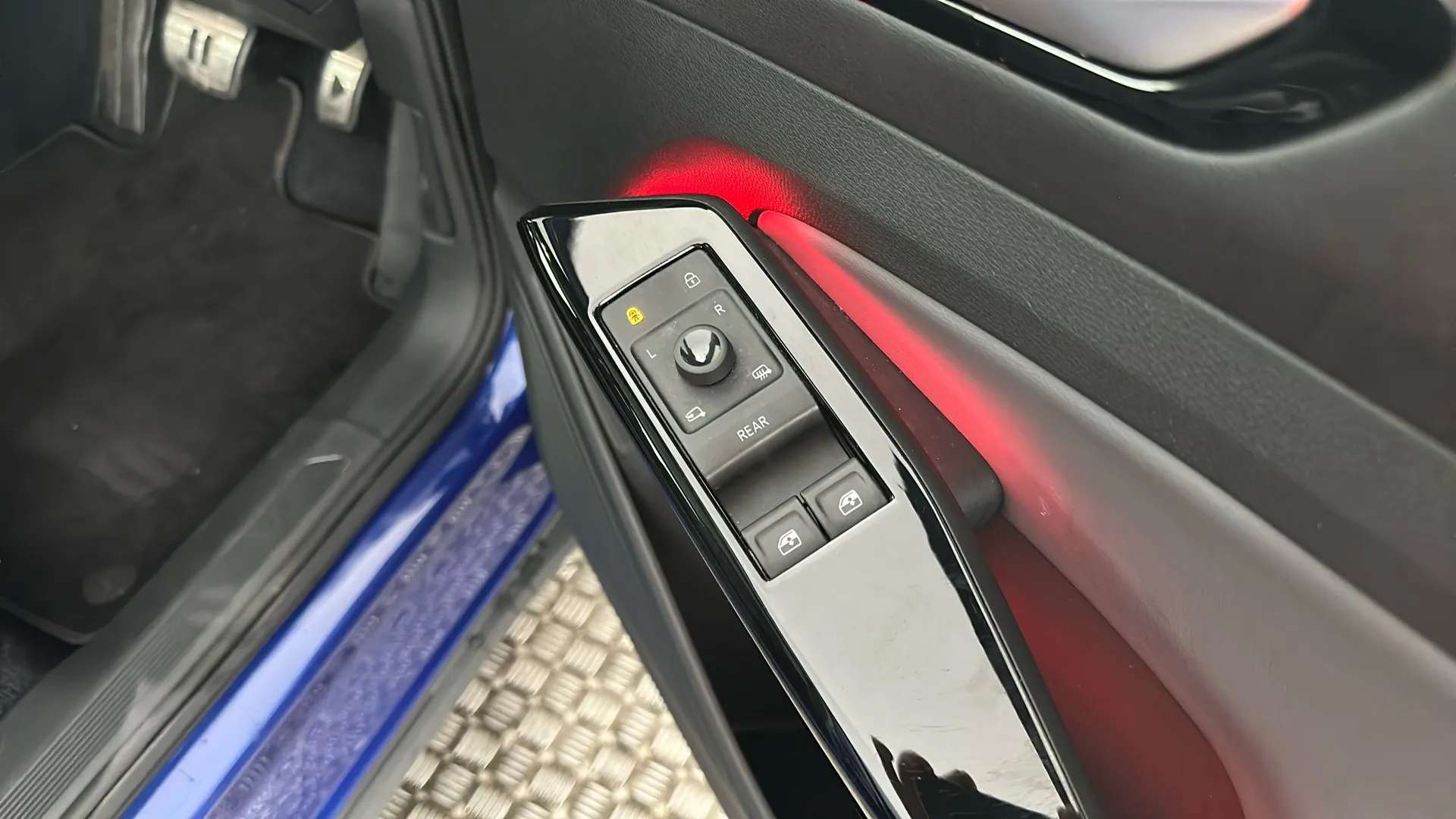 2023 VOLKSWAGEN ID.4 2023 VOLKSWAGEN ID.4