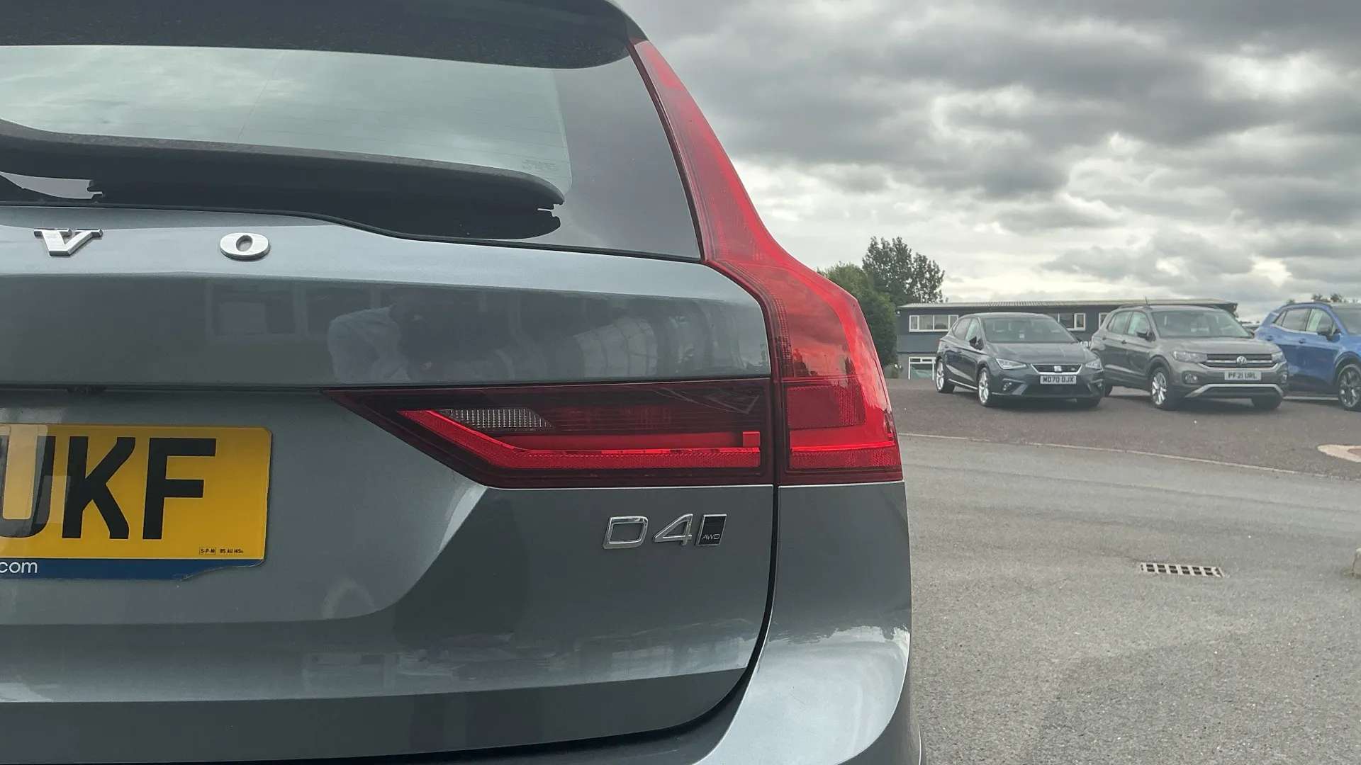 2020 VOLVO V90 2020 VOLVO V90