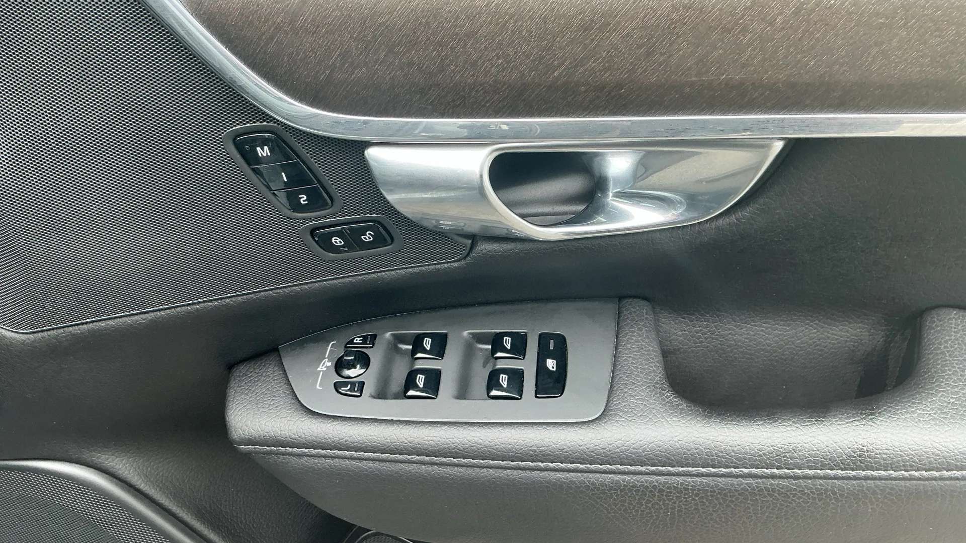 2020 VOLVO V90 2020 VOLVO V90