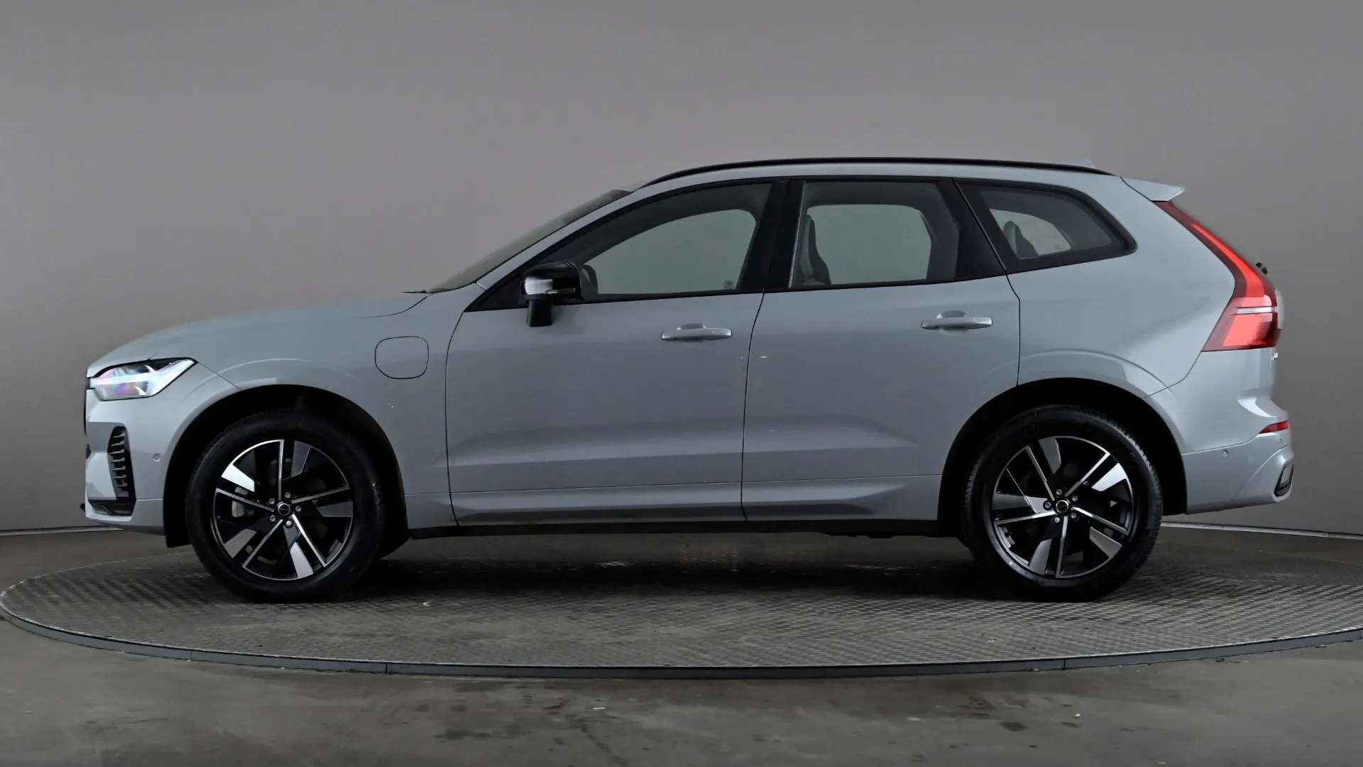 2025 VOLVO XC60 2025 VOLVO XC60