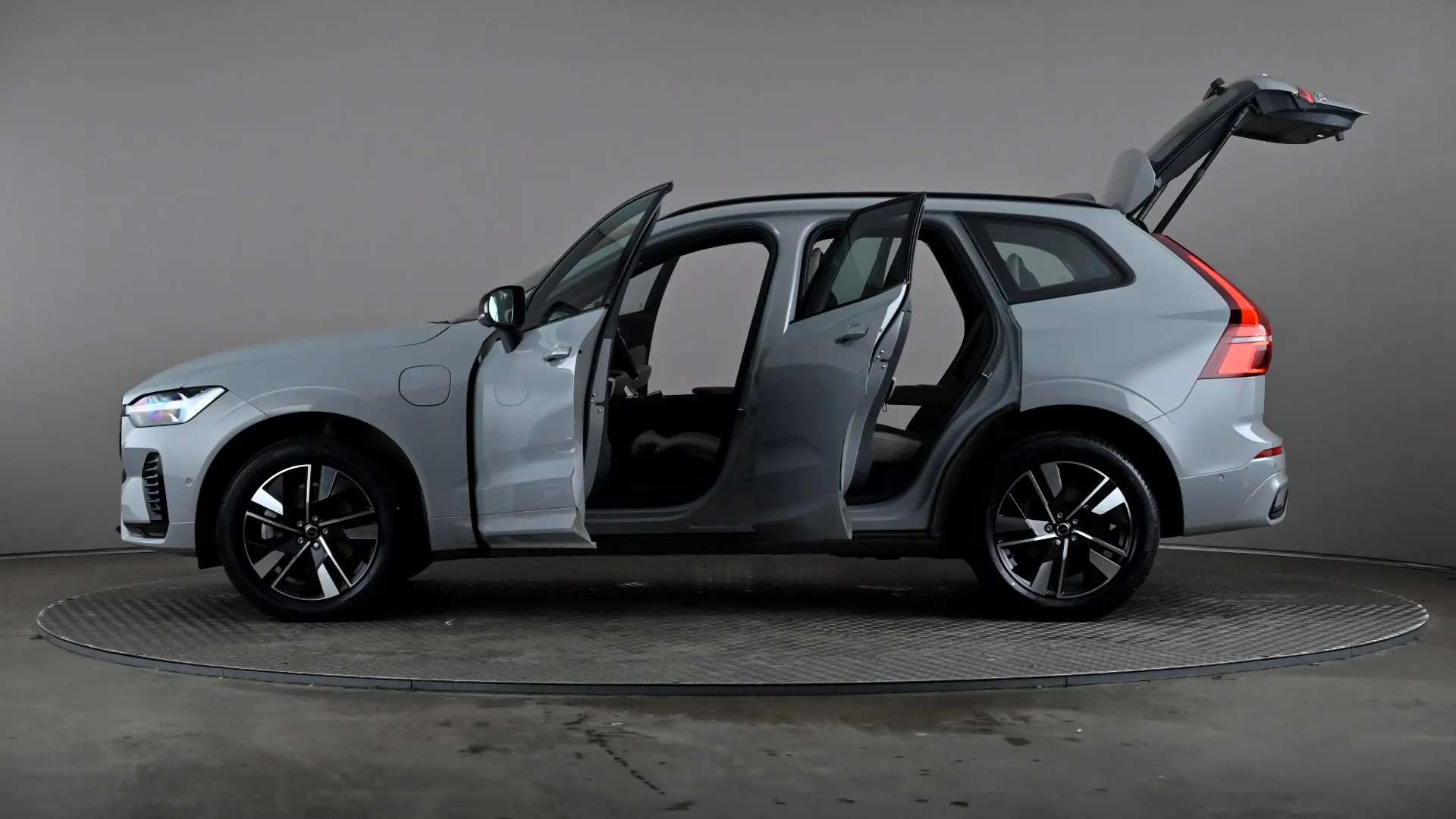 2025 VOLVO XC60 2025 VOLVO XC60