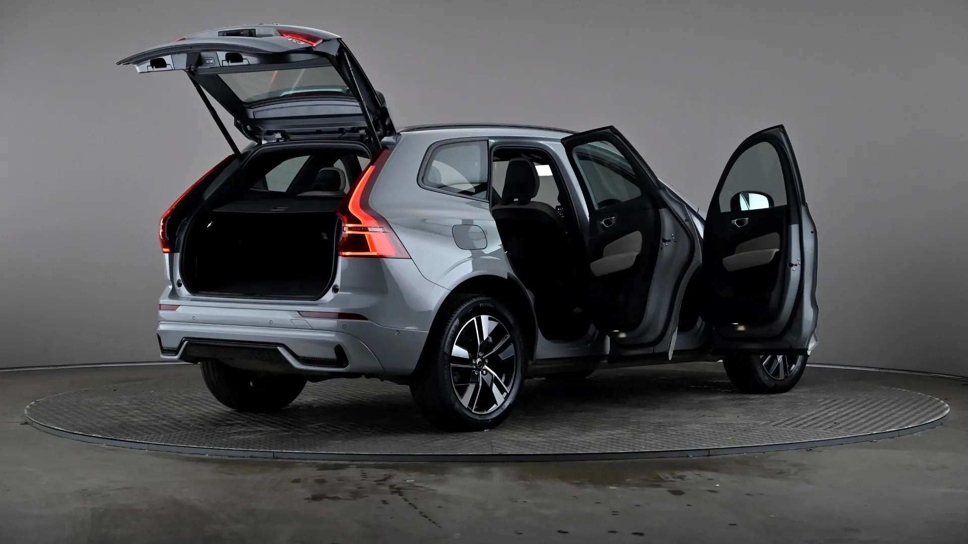 2025 VOLVO XC60 2025 VOLVO XC60