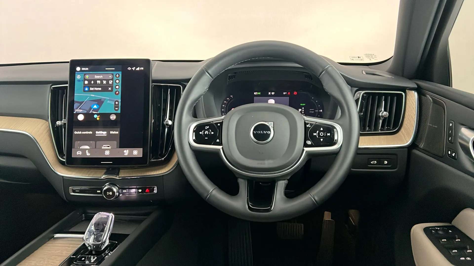 2025 VOLVO XC60 2025 VOLVO XC60