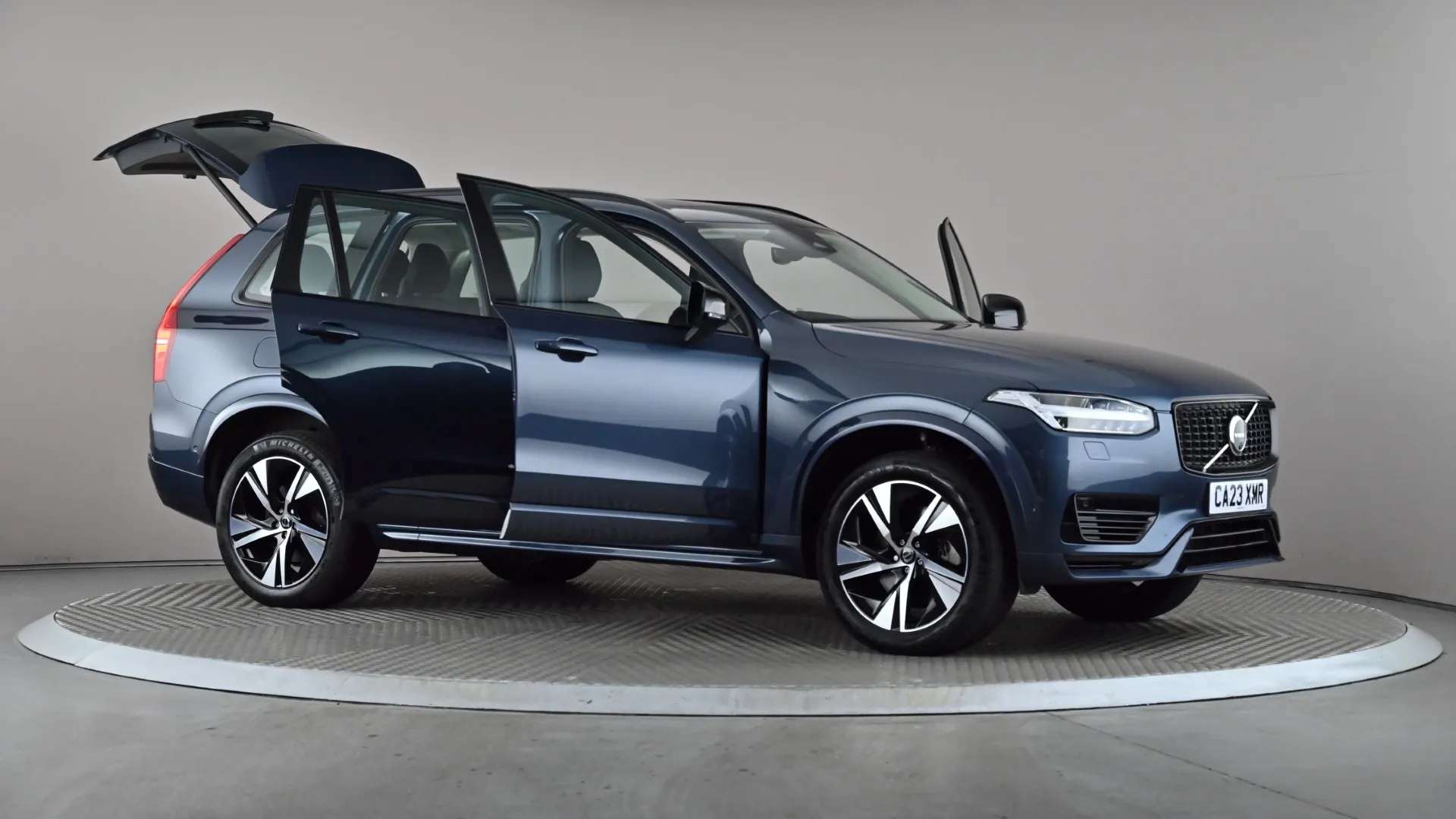 2023 VOLVO XC90 2023 VOLVO XC90