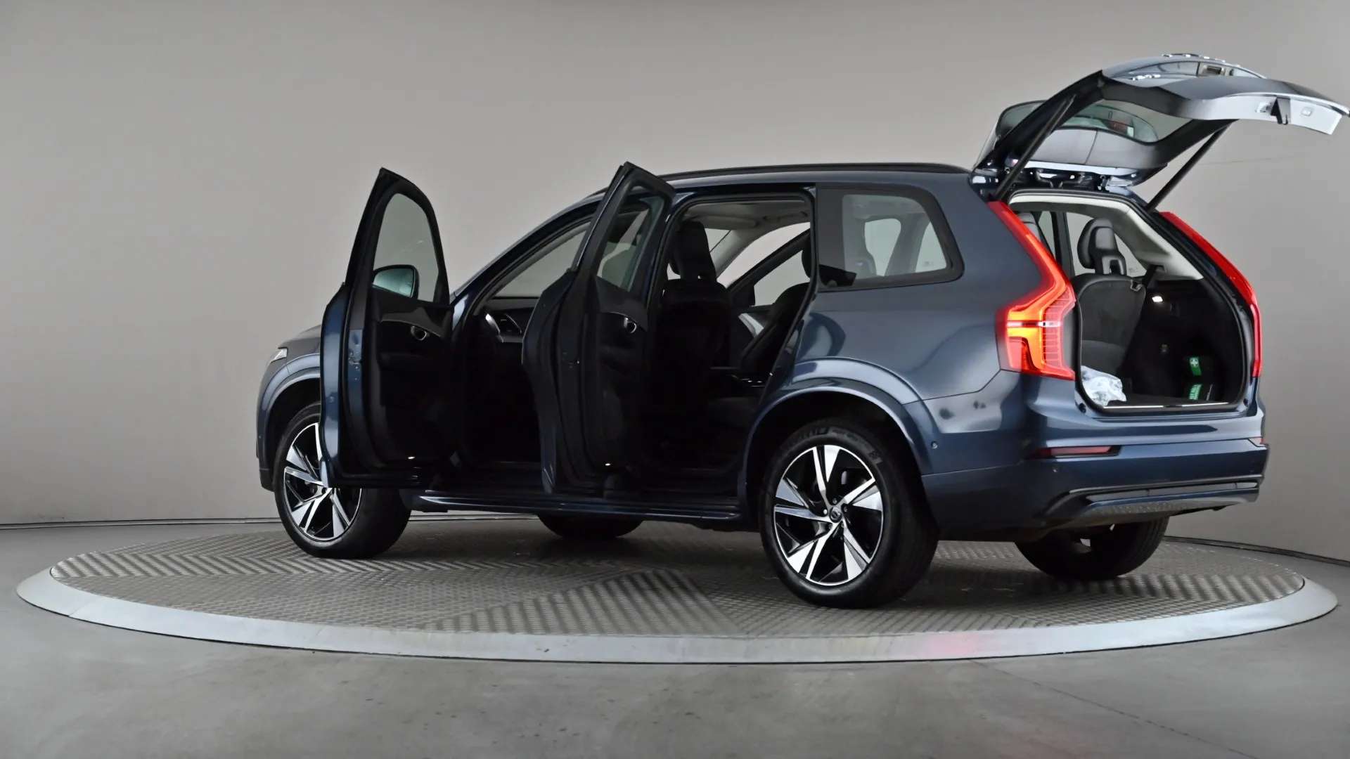 2023 VOLVO XC90 2023 VOLVO XC90