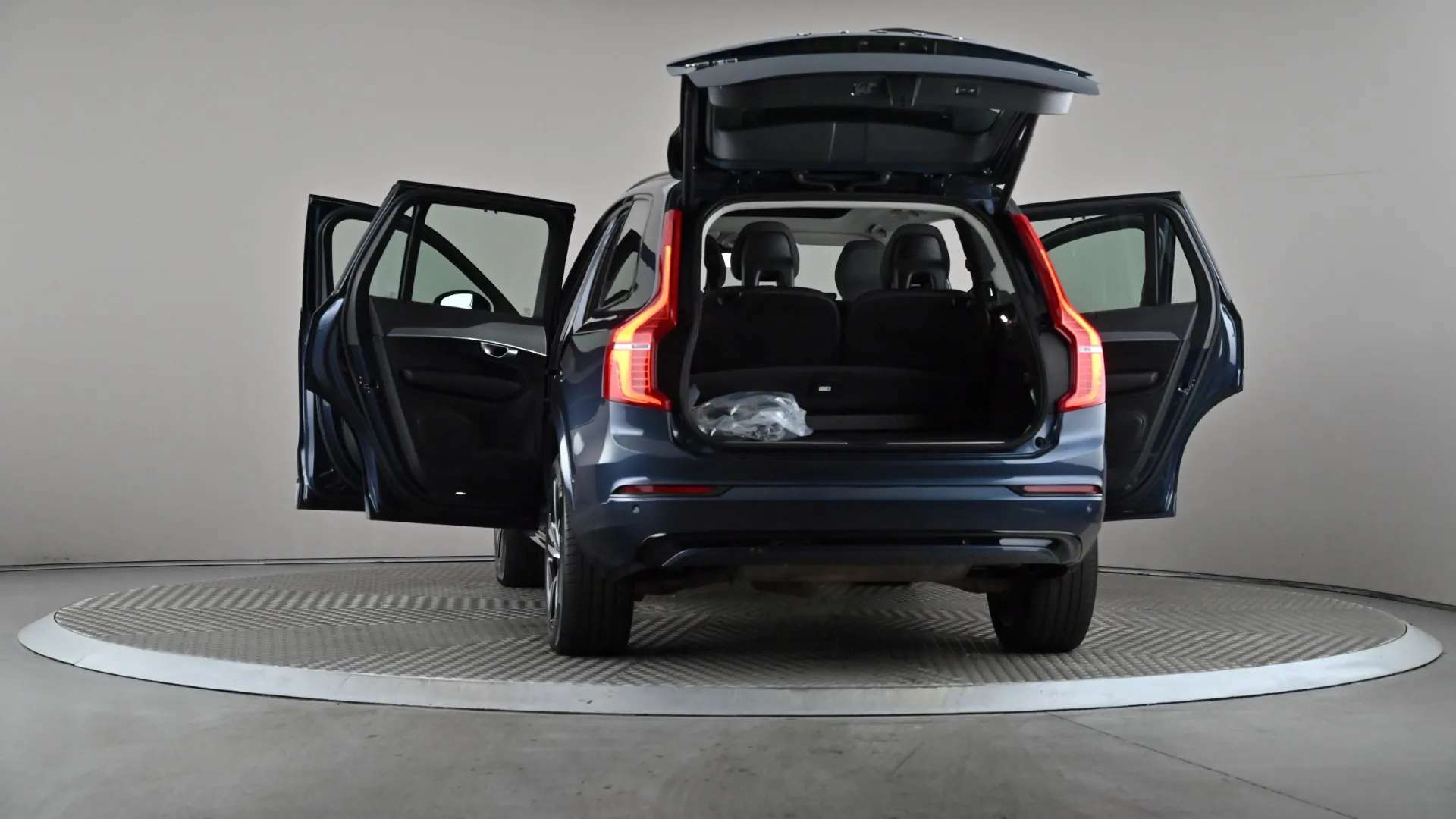2023 VOLVO XC90 2023 VOLVO XC90