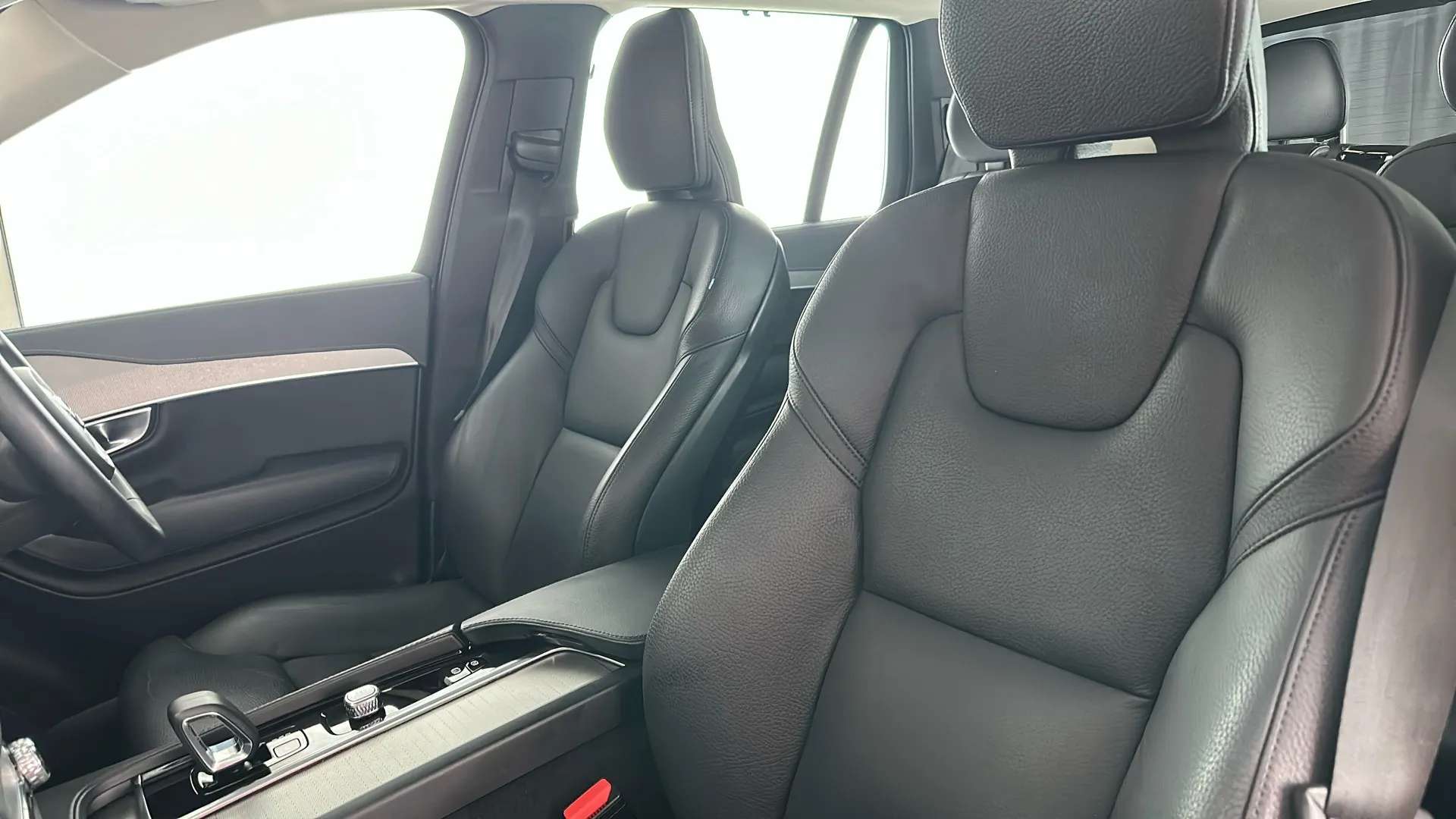2023 VOLVO XC90 2023 VOLVO XC90