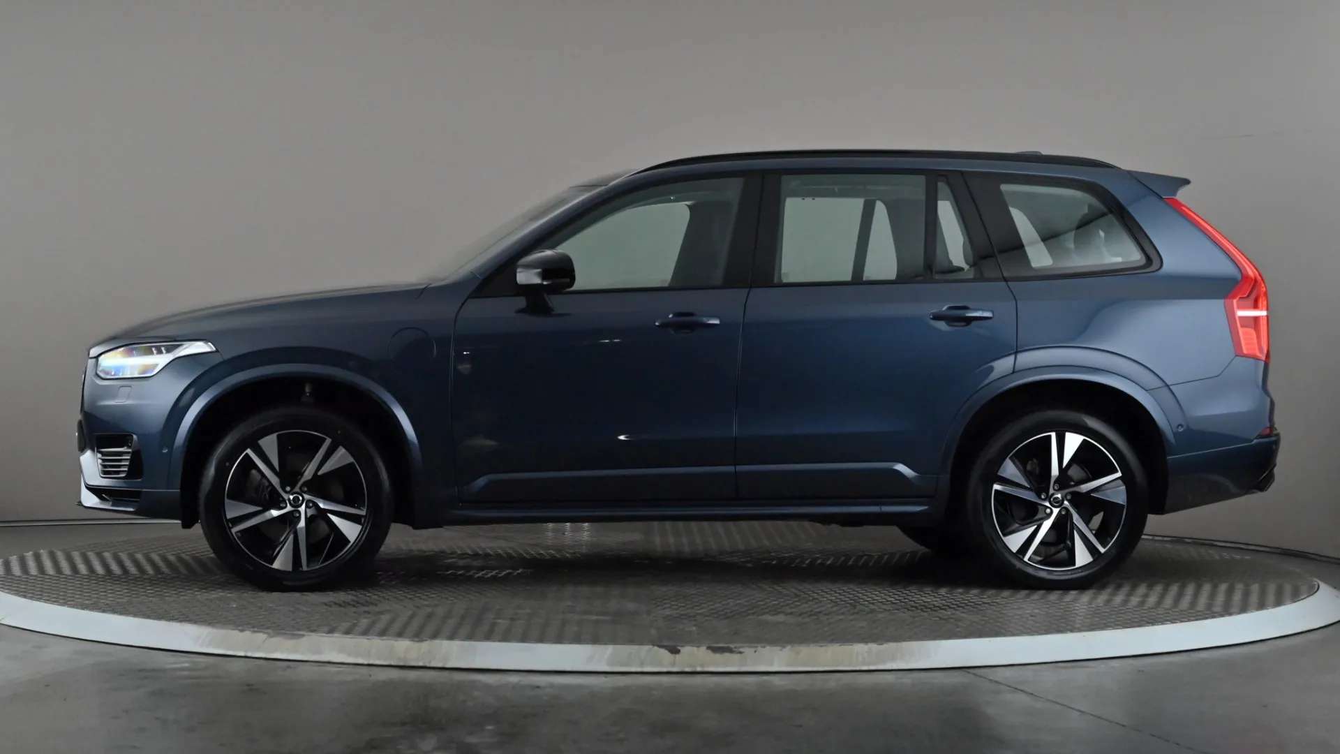 2023 VOLVO XC90 2023 VOLVO XC90