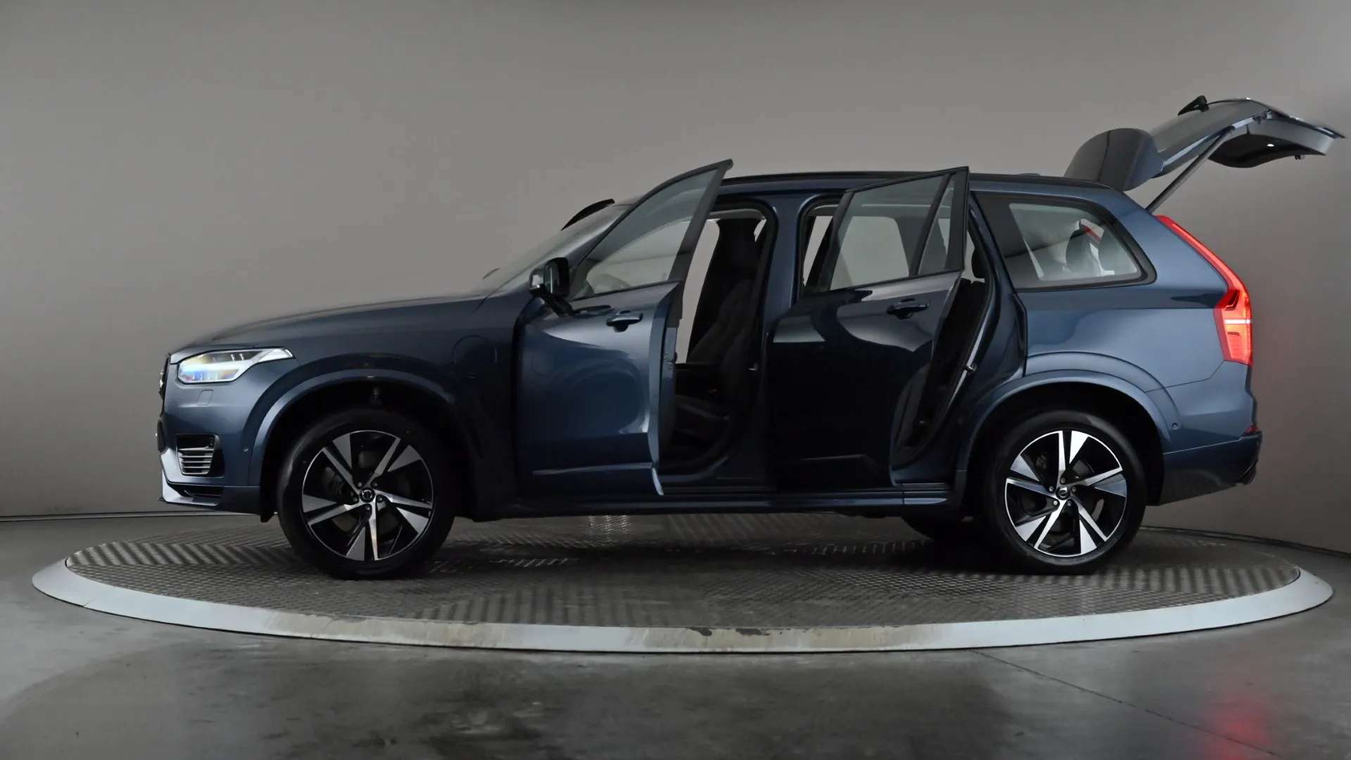 2023 VOLVO XC90 2023 VOLVO XC90