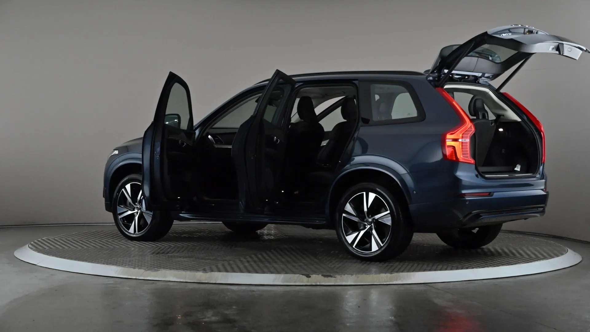 2023 VOLVO XC90 2023 VOLVO XC90