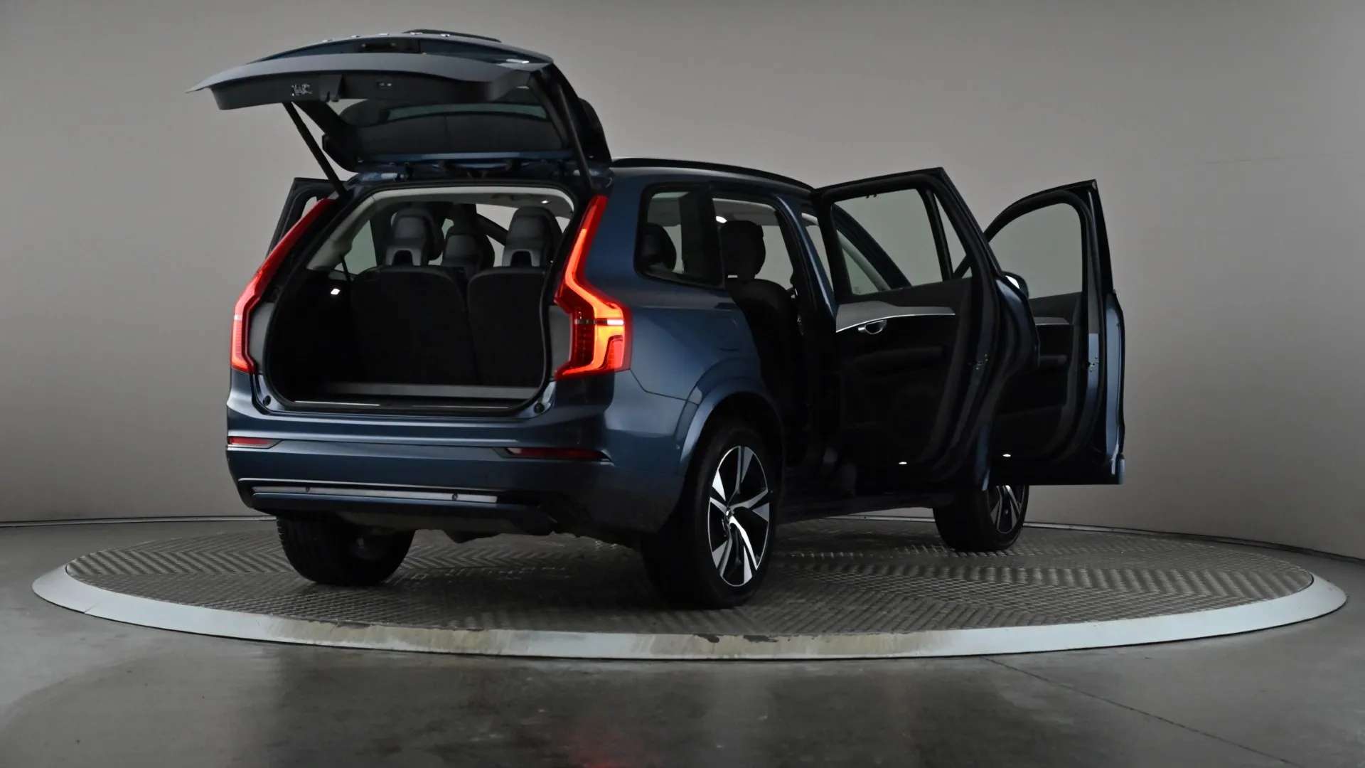 2023 VOLVO XC90 2023 VOLVO XC90