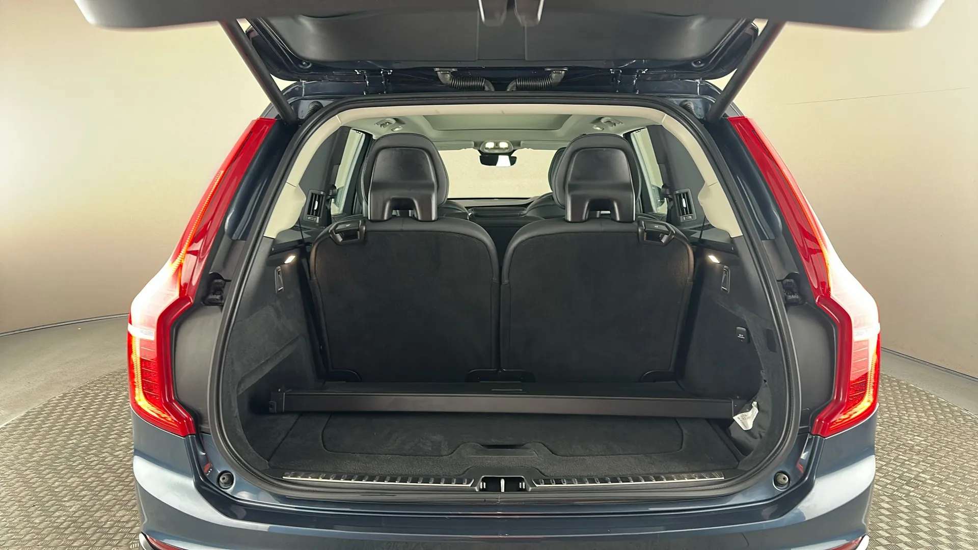 2023 VOLVO XC90 2023 VOLVO XC90