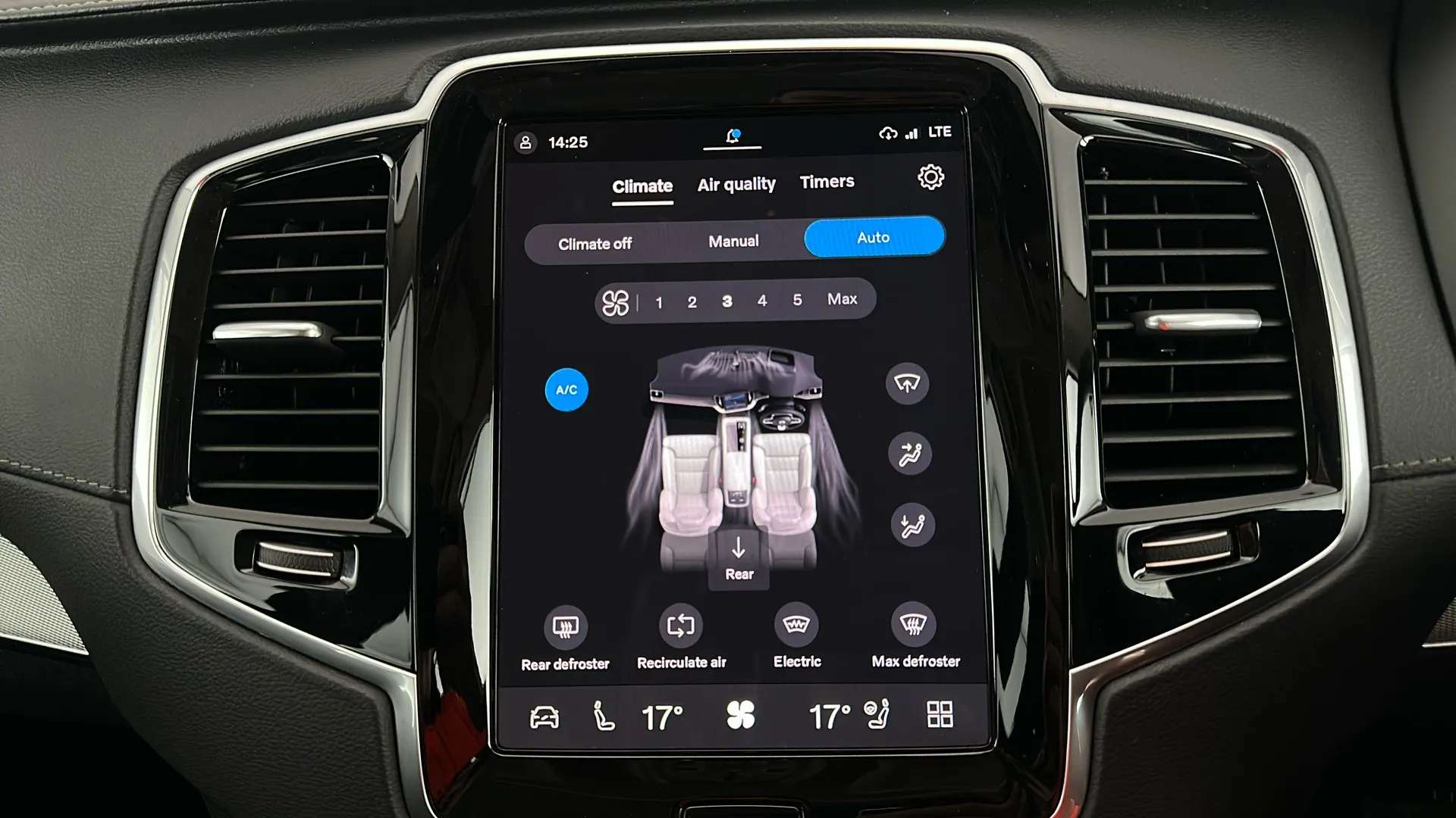 2023 VOLVO XC90 2023 VOLVO XC90