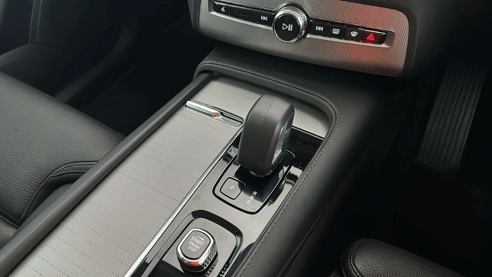 2023 VOLVO XC90 2023 VOLVO XC90