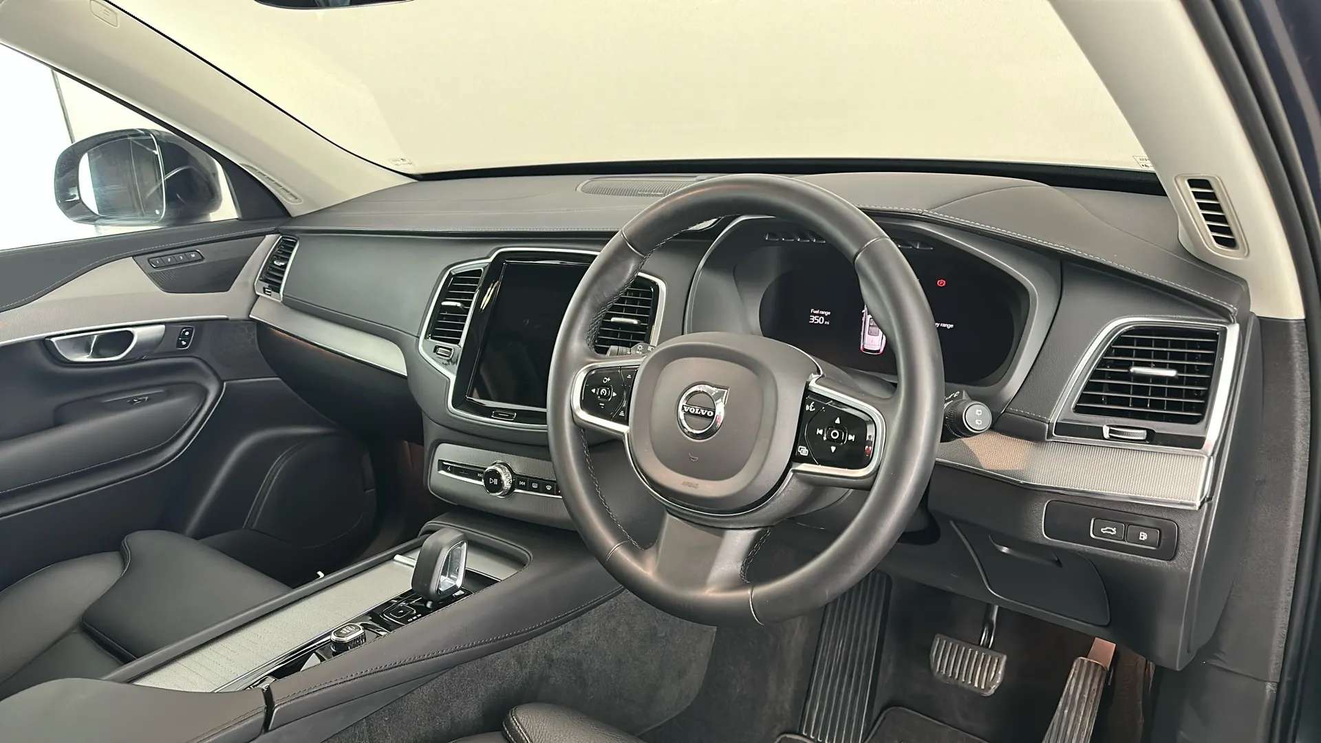 2023 VOLVO XC90 2023 VOLVO XC90