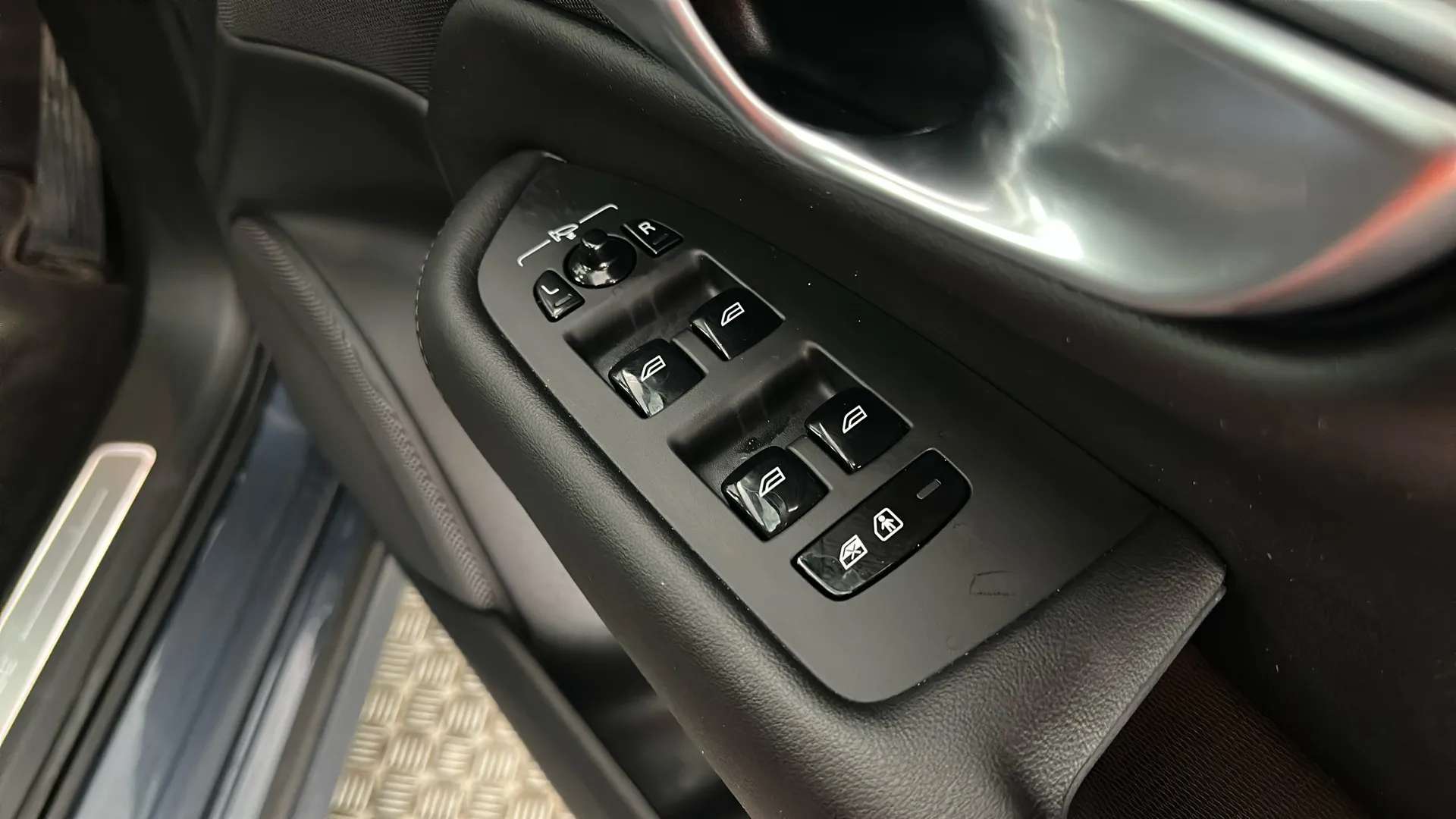 2023 VOLVO XC90 2023 VOLVO XC90