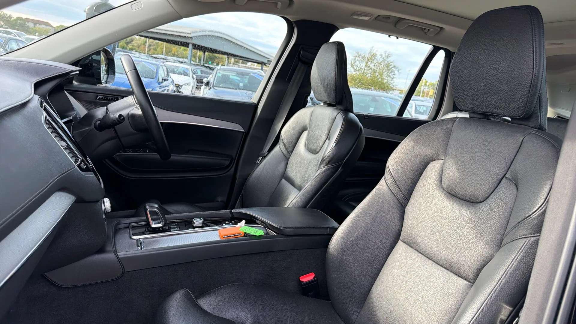 2023 VOLVO XC90 2023 VOLVO XC90