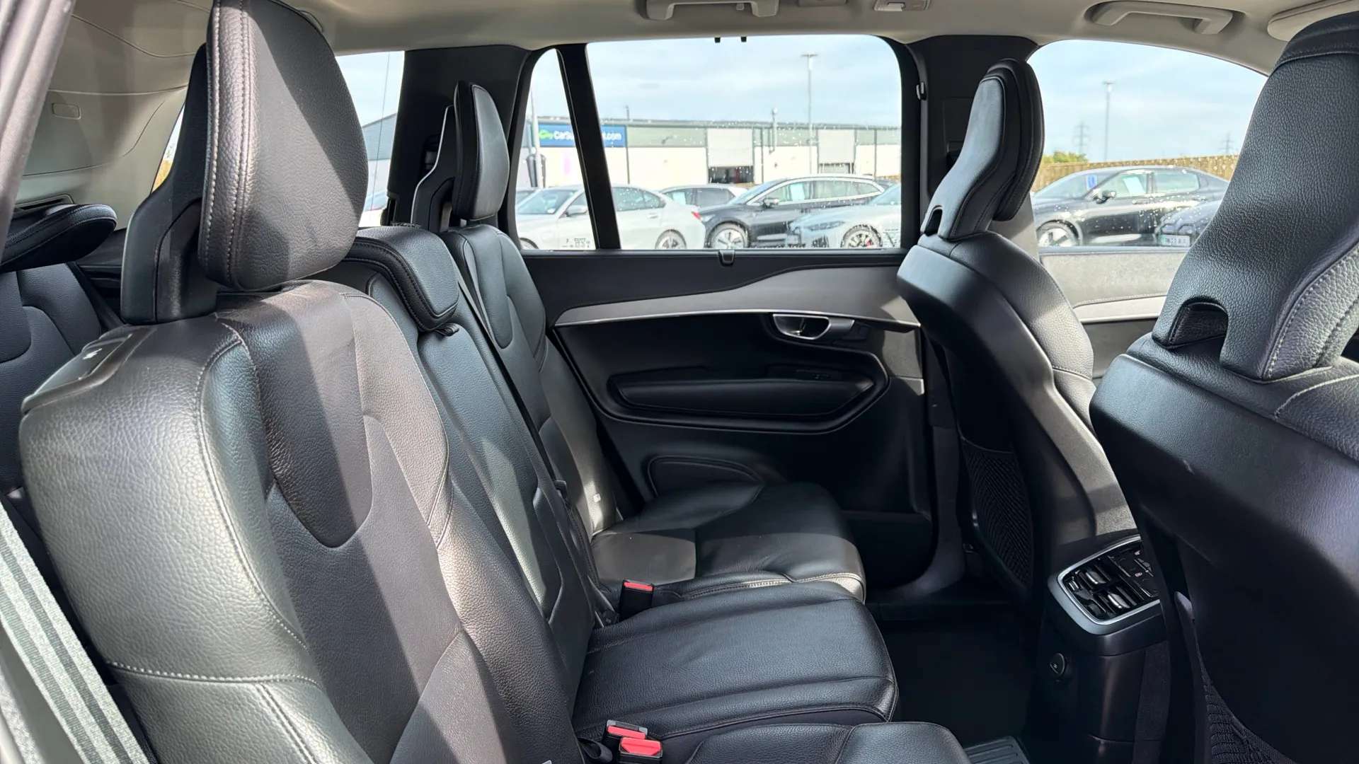 2023 VOLVO XC90 2023 VOLVO XC90
