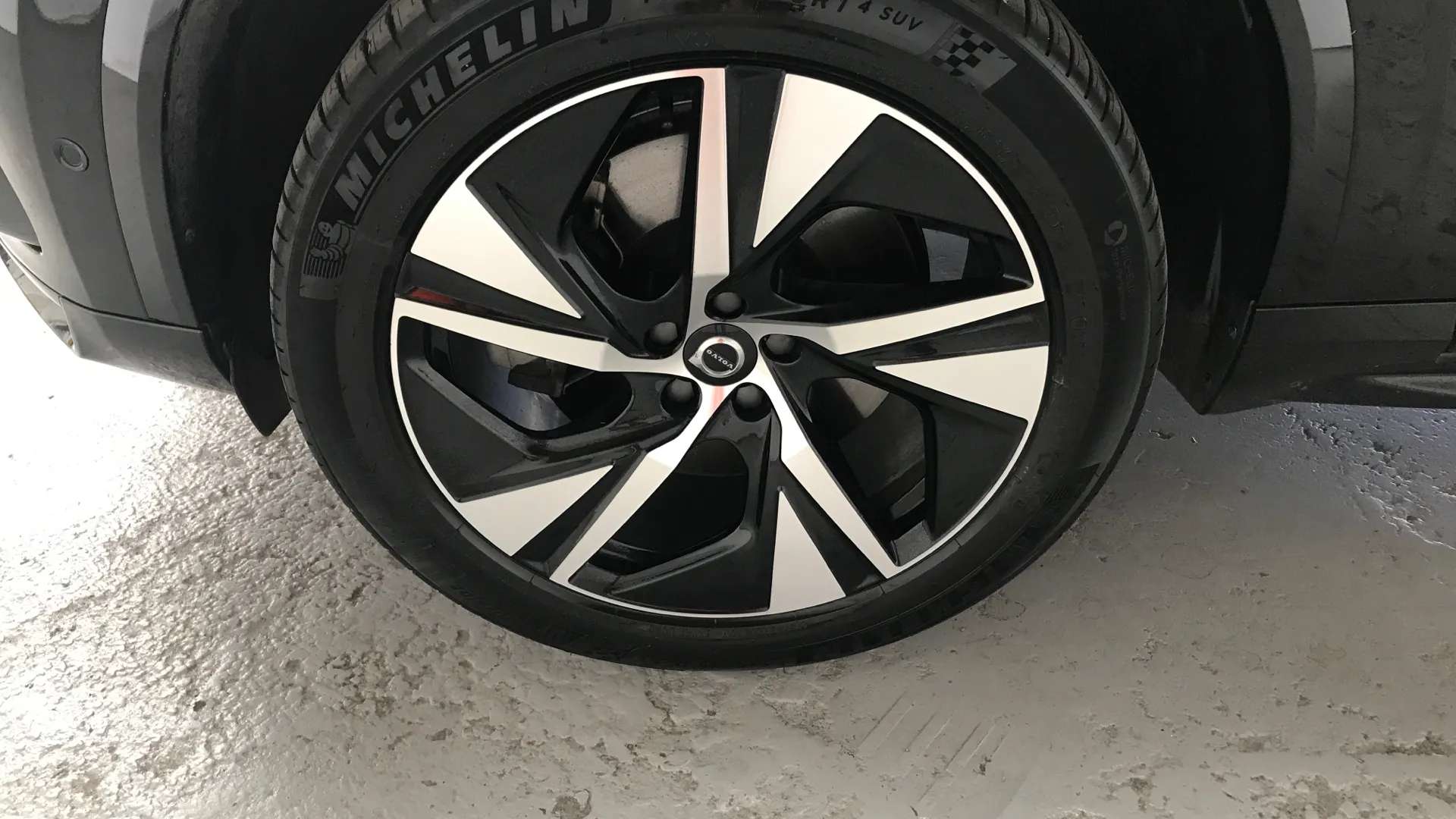 2023 VOLVO XC90 2023 VOLVO XC90