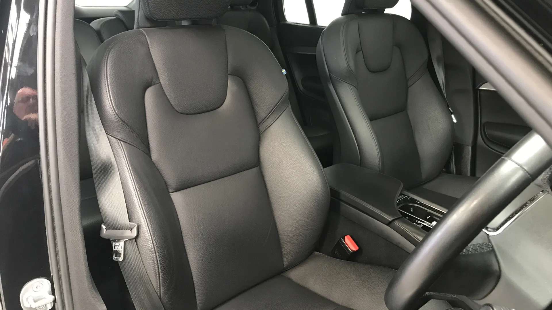 2023 VOLVO XC90 2023 VOLVO XC90