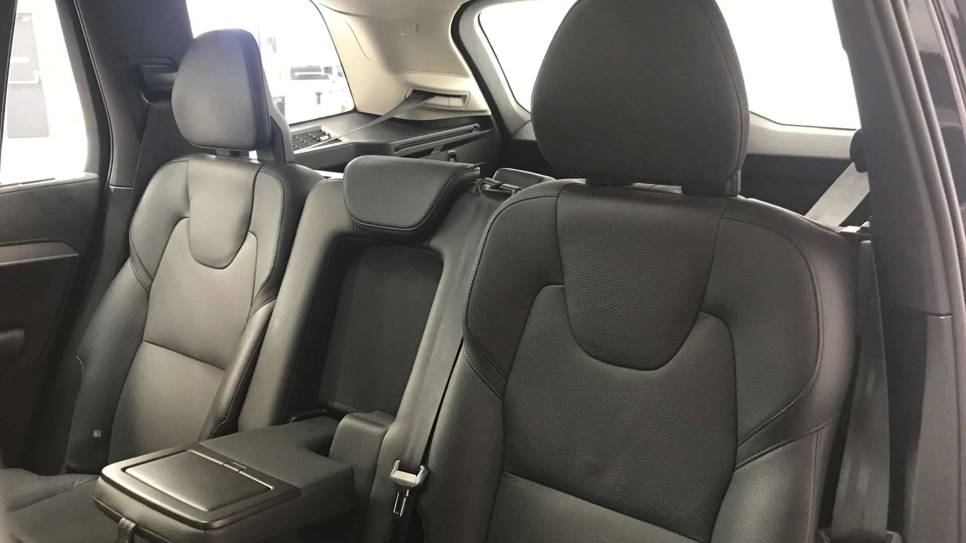 2023 VOLVO XC90 2023 VOLVO XC90