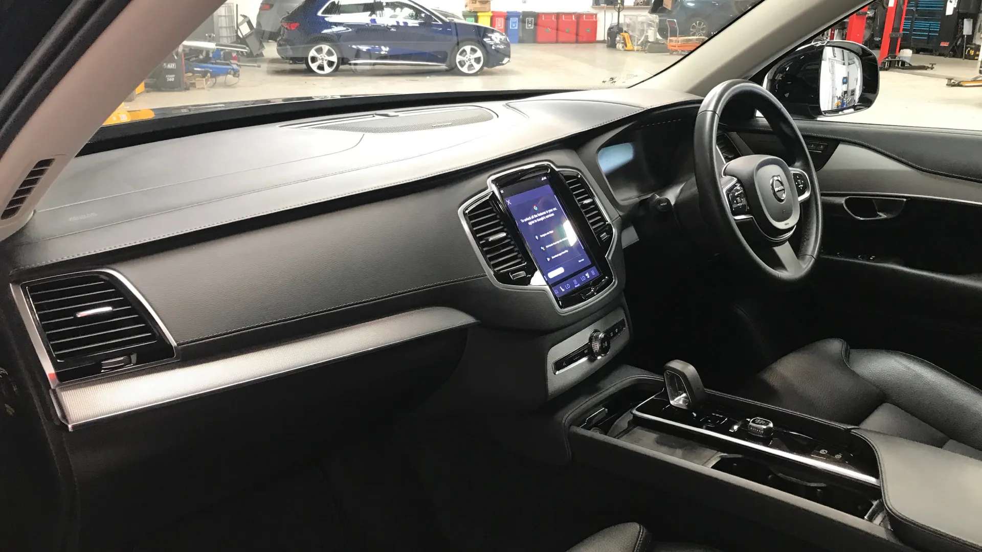 2023 VOLVO XC90 2023 VOLVO XC90