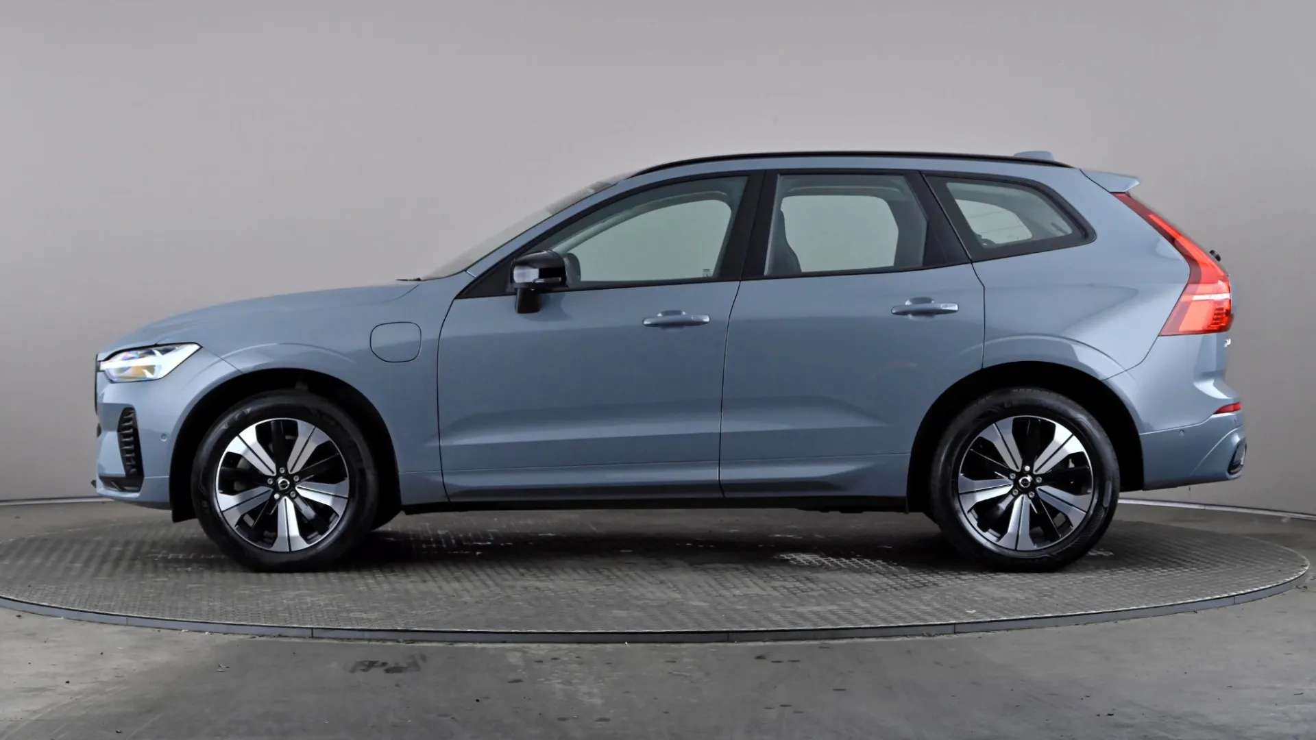 2023 VOLVO XC60 2023 VOLVO XC60
