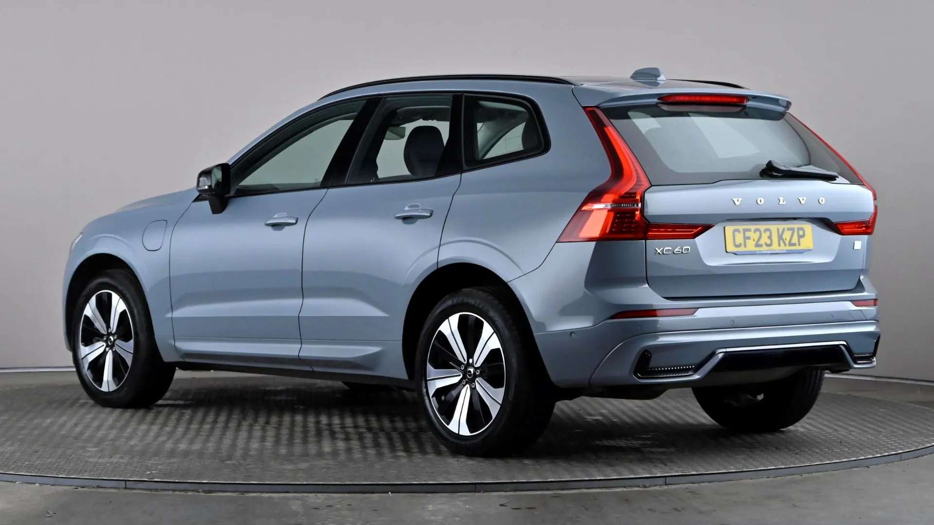 2023 VOLVO XC60 2023 VOLVO XC60