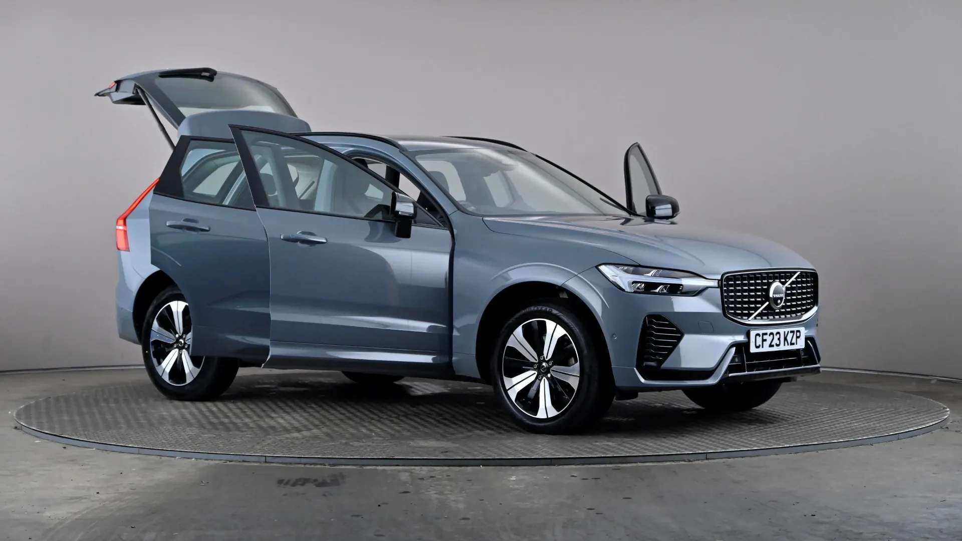 2023 VOLVO XC60 2023 VOLVO XC60