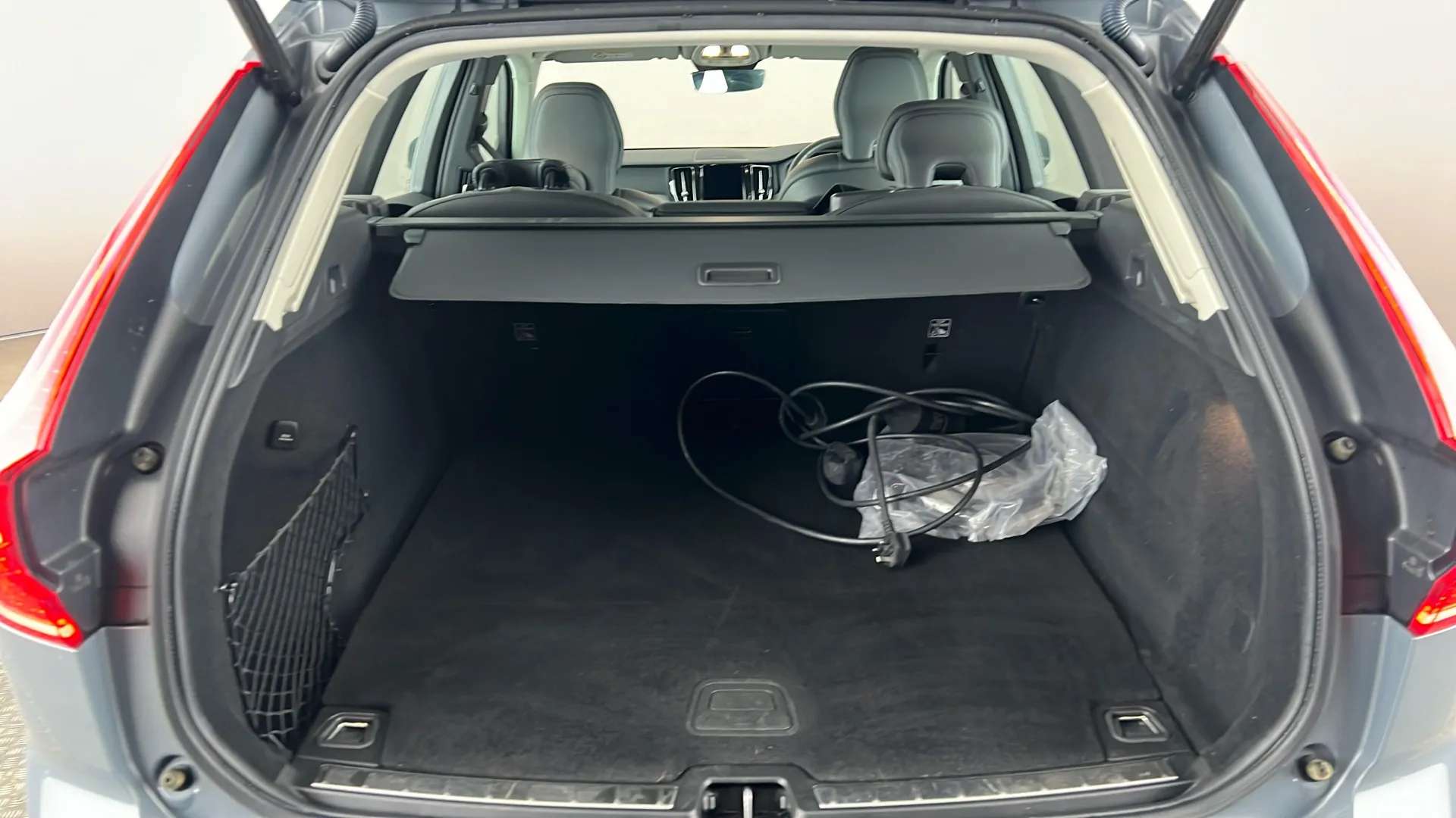 2023 VOLVO XC60 2023 VOLVO XC60