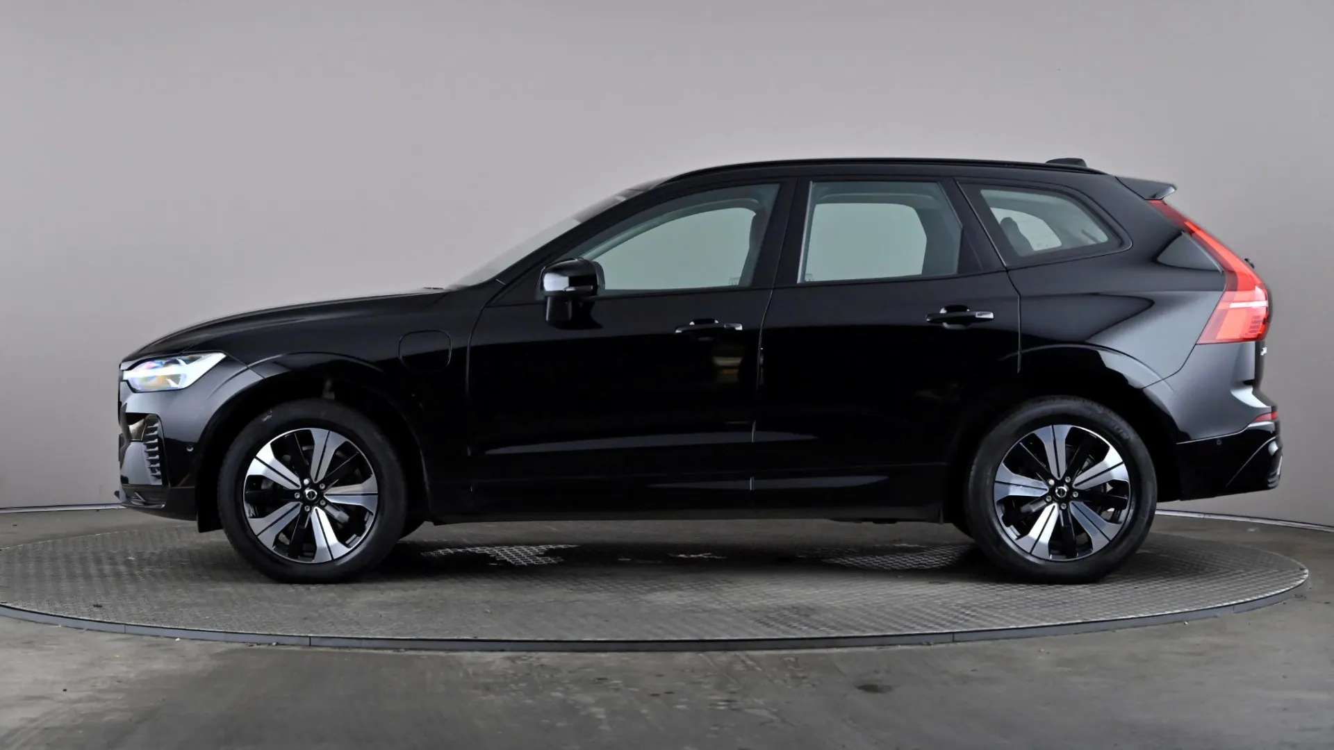 2023 VOLVO XC60 2023 VOLVO XC60
