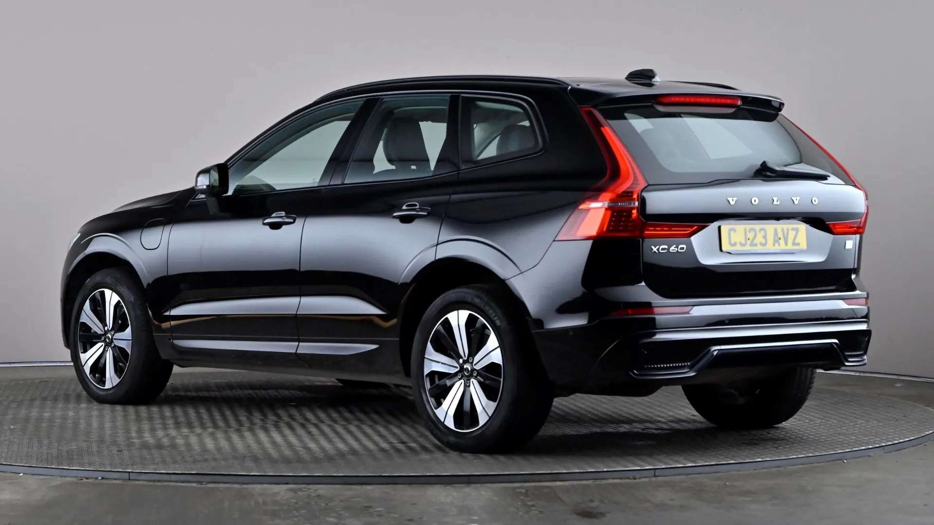 2023 VOLVO XC60 2023 VOLVO XC60