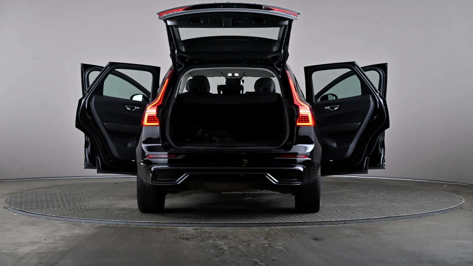 2023 VOLVO XC60 2023 VOLVO XC60