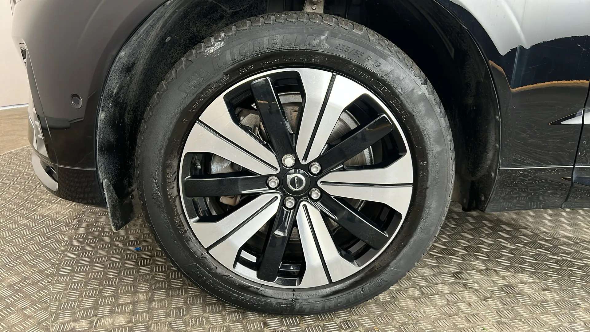 2023 VOLVO XC60 2023 VOLVO XC60