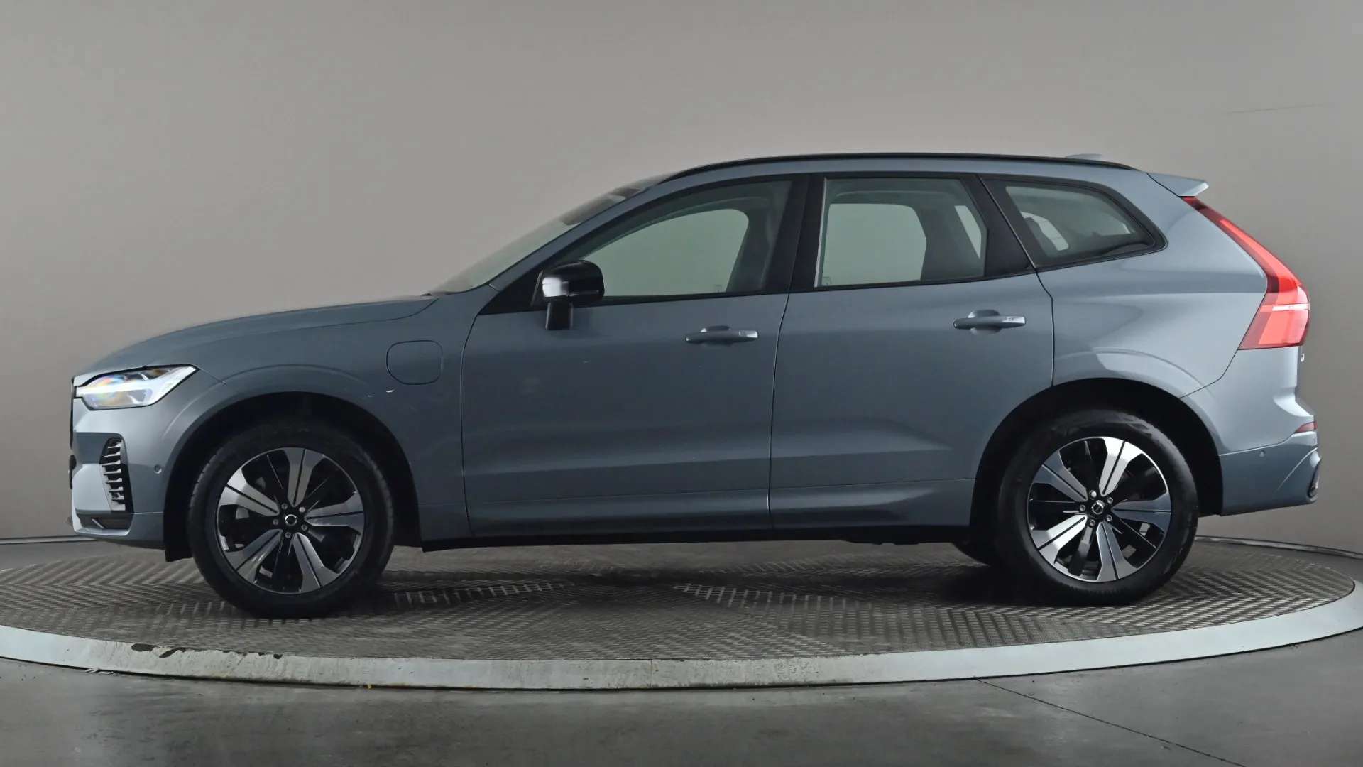 2023 VOLVO XC60 2023 VOLVO XC60