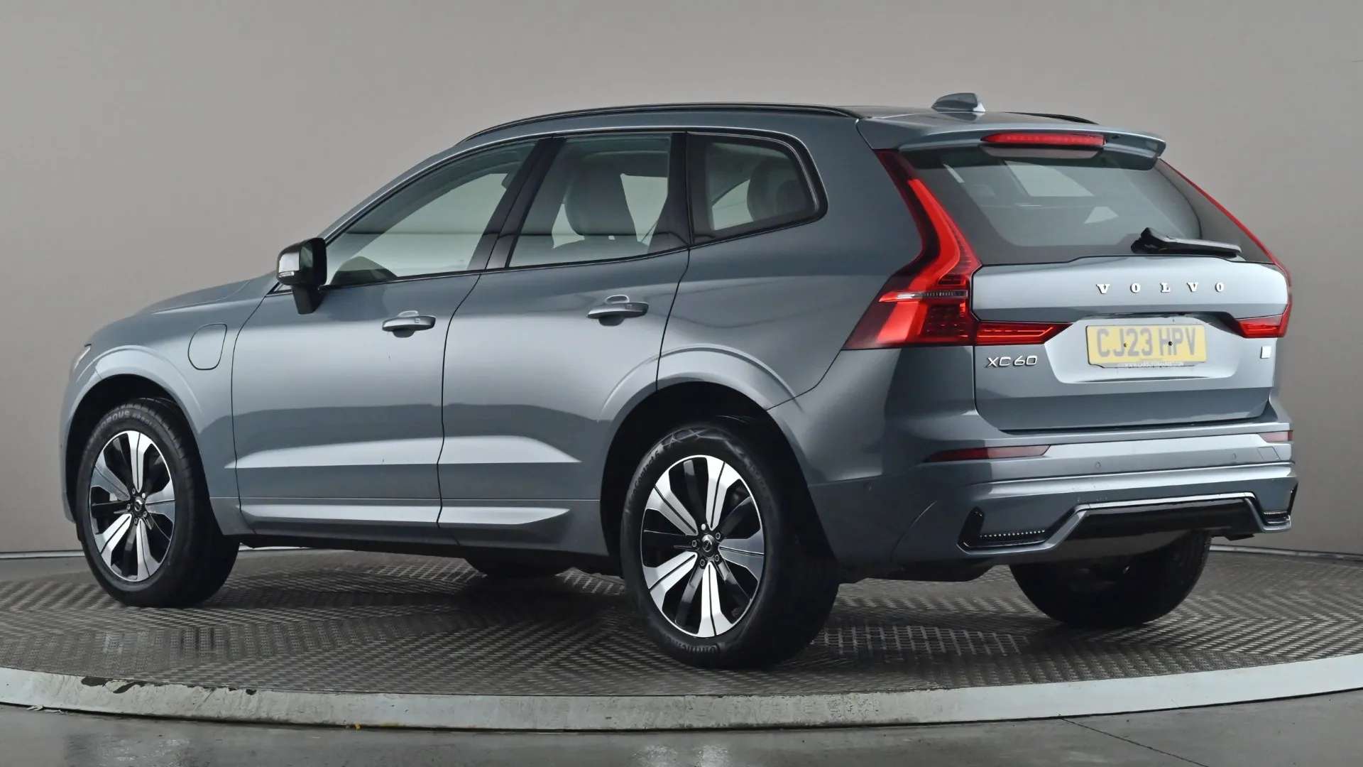 2023 VOLVO XC60 2023 VOLVO XC60