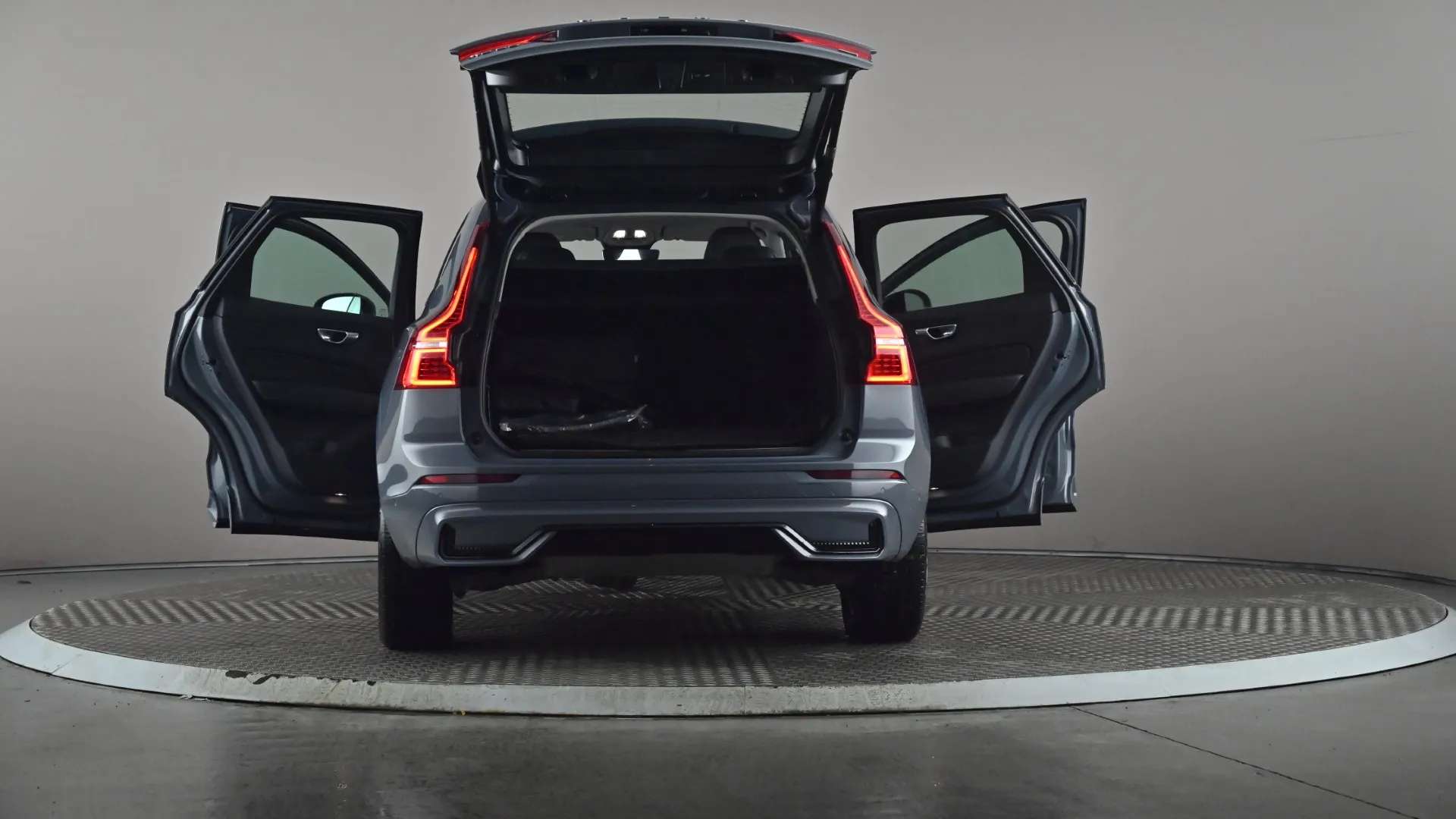 2023 VOLVO XC60 2023 VOLVO XC60