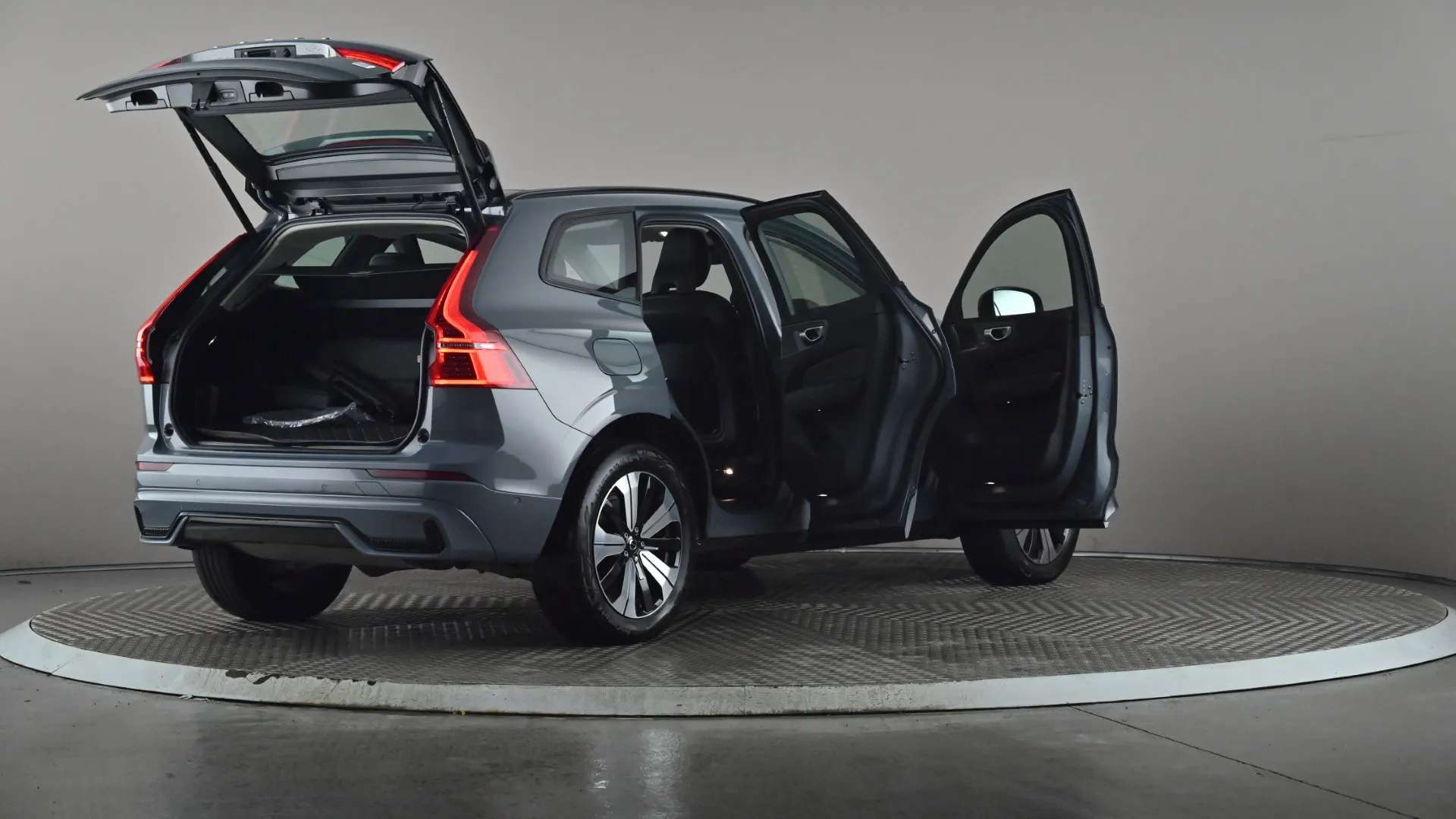 2023 VOLVO XC60 2023 VOLVO XC60